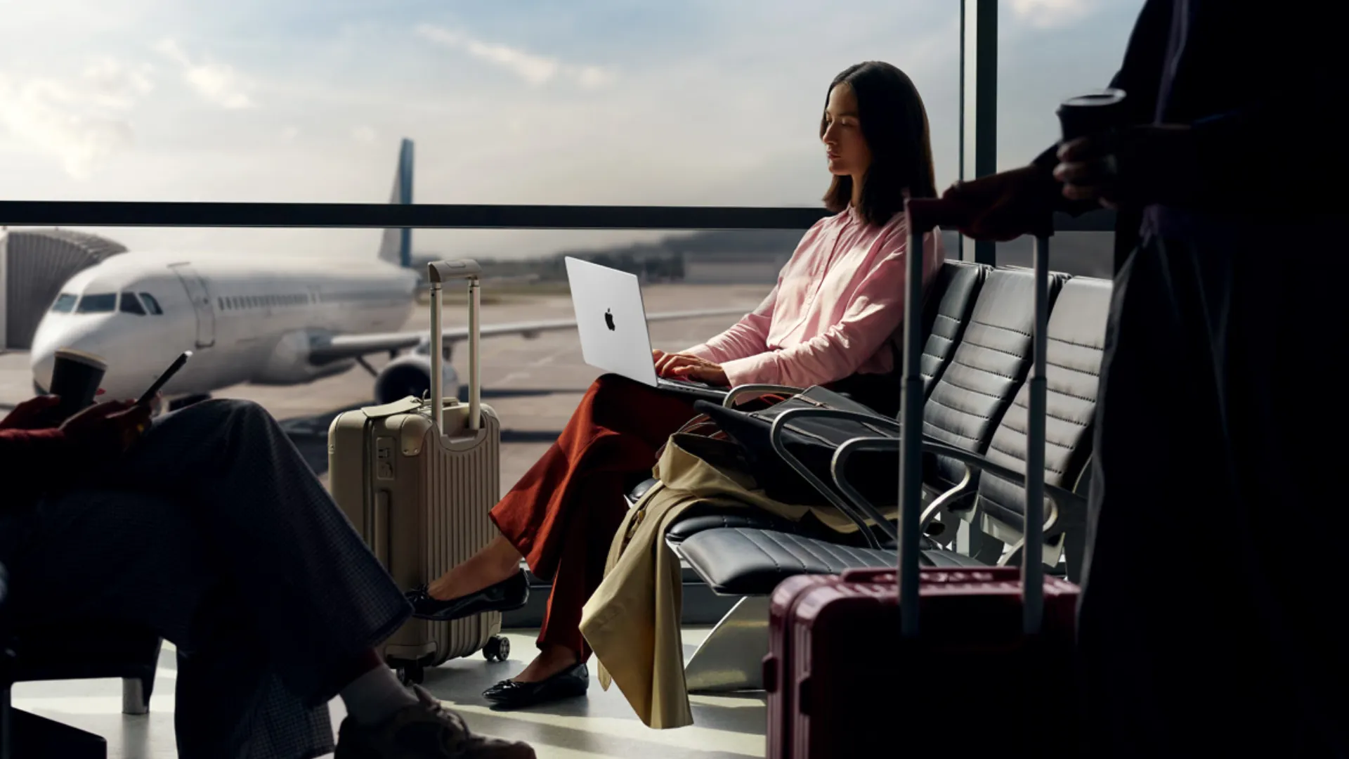 Apple MacBook Pro 16 with Apple M5 Pro, 1TB, 18CPU / 20GPU, 24GB RAM, Silver (2026)