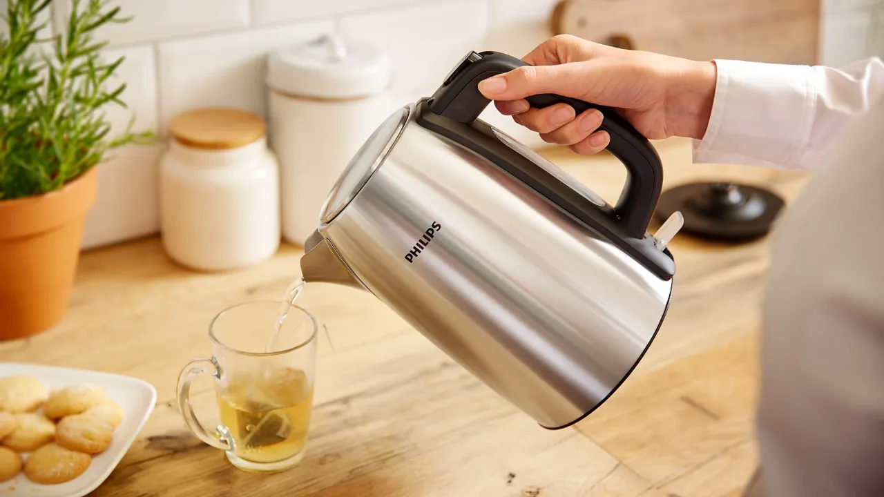 Электрочайник Philips HD9351/90