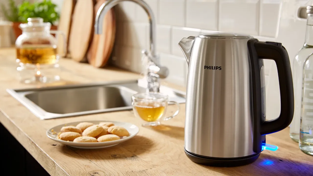 Электрочайник Philips HD9351/90