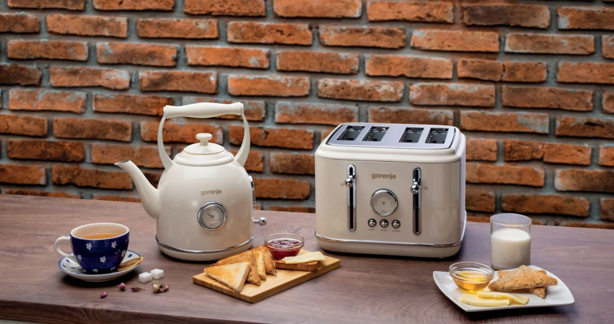 Електрочайник Gorenje K17CLIN