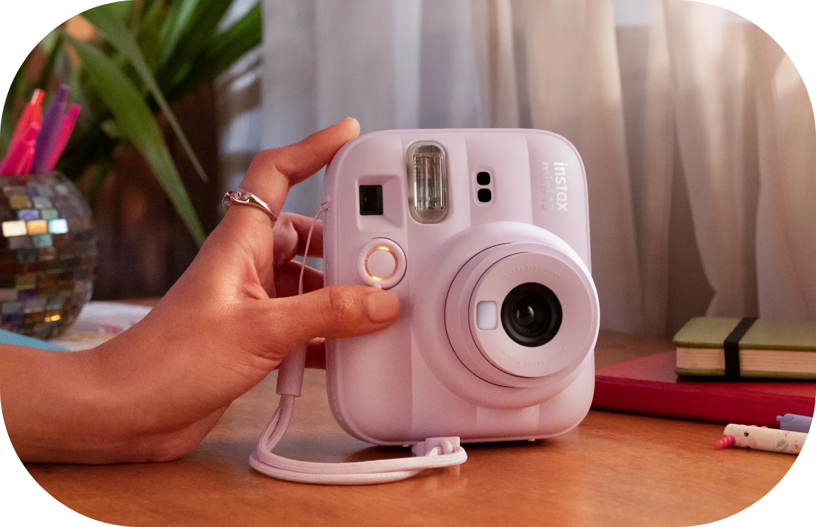 Фотокамера Fujifilm INSTAX Mini 13 (Candy Pink)