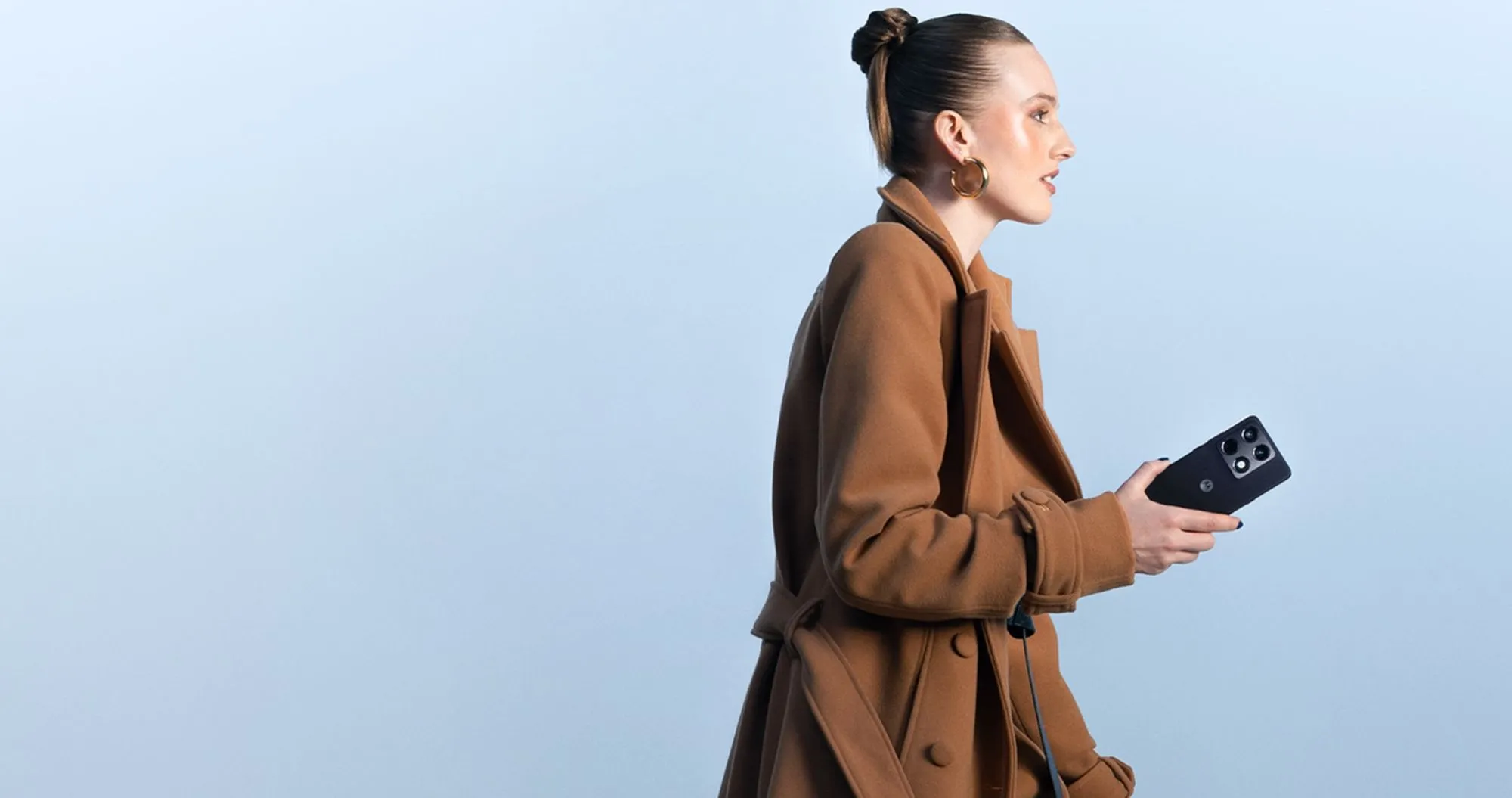 Moto Signature 16/512GB (Pantone Carbon)