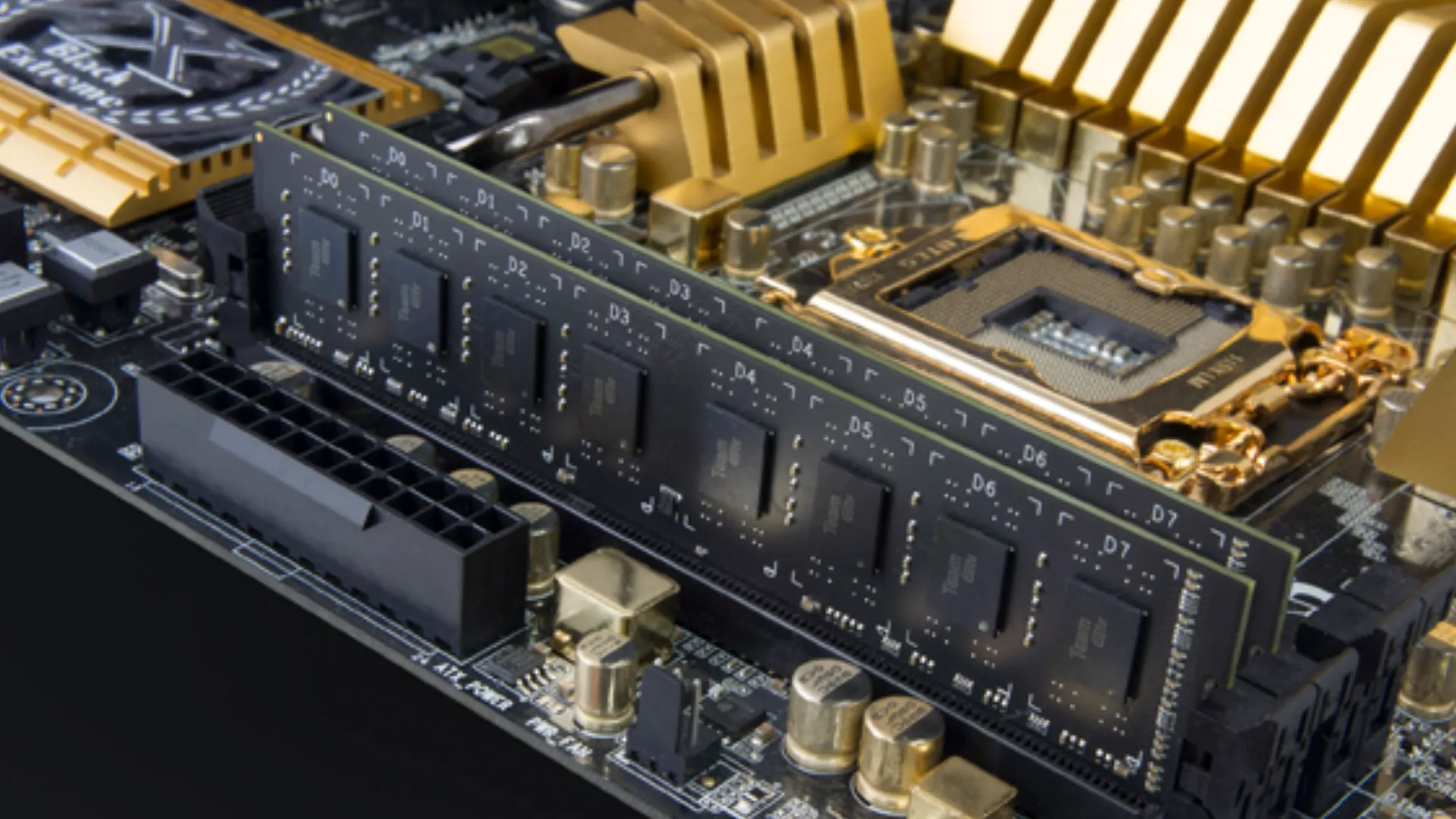 Оперативная память Team Elite DDR3 4GB 1x4GB 1600MHz (TED3L4G1600C1101)