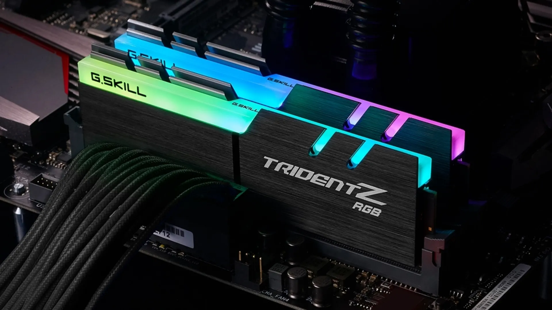 Оперативна памʼять G.Skill Trident Z RGB DDR4 32GB 2x16GB 3600MHz (F4-3600C18D-32GTZR)