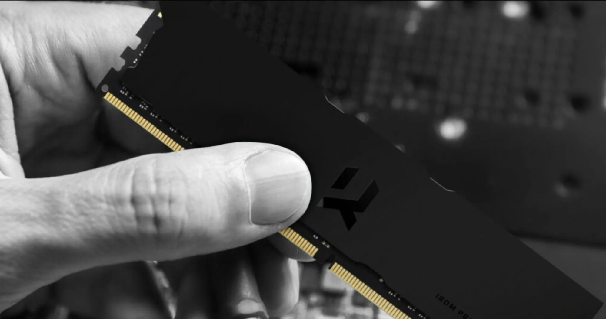 Оперативна памʼять Goodram Iridium Pro DDR4 32GB 2x16GB 3600MHz (IRP-K3600D4V64L18/32GDC)