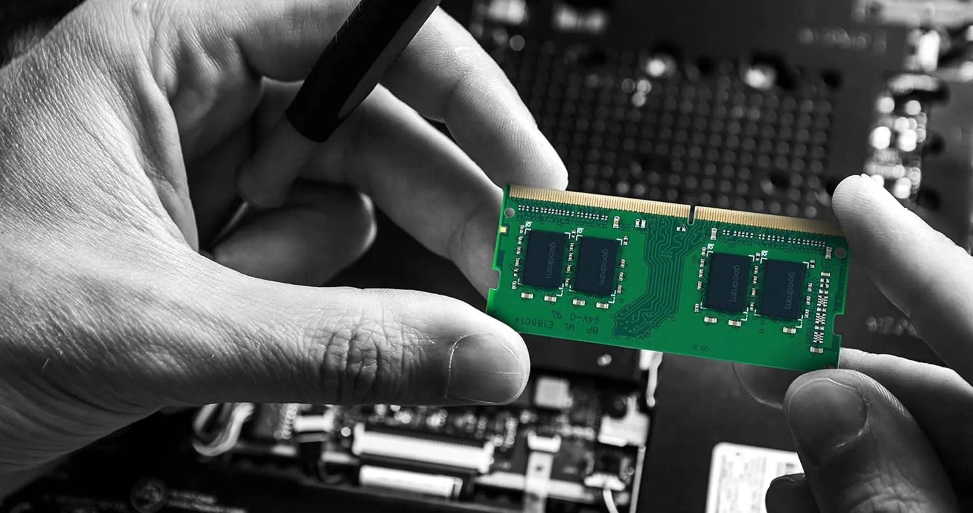 Оперативна памʼять Goodram SO-DIMM DDR4 16GB 1x16GB 2666MHz (GR2666S464L19/16G)