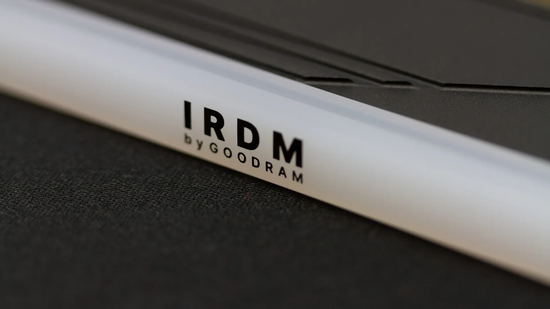 Оперативна памʼять Goodram IRDM RGB DDR5 32GB 2x16GB 6800MHz (IRG-68D5L34S/32GDC)