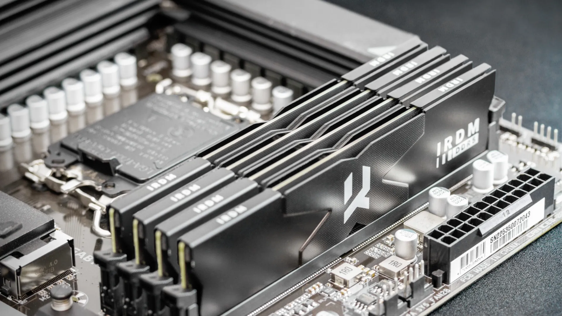 Оперативна памʼять Goodram IRDM Black DDR5 32GB 2x16GB 6000MHz (IR-6000D564L30S/32GDC)