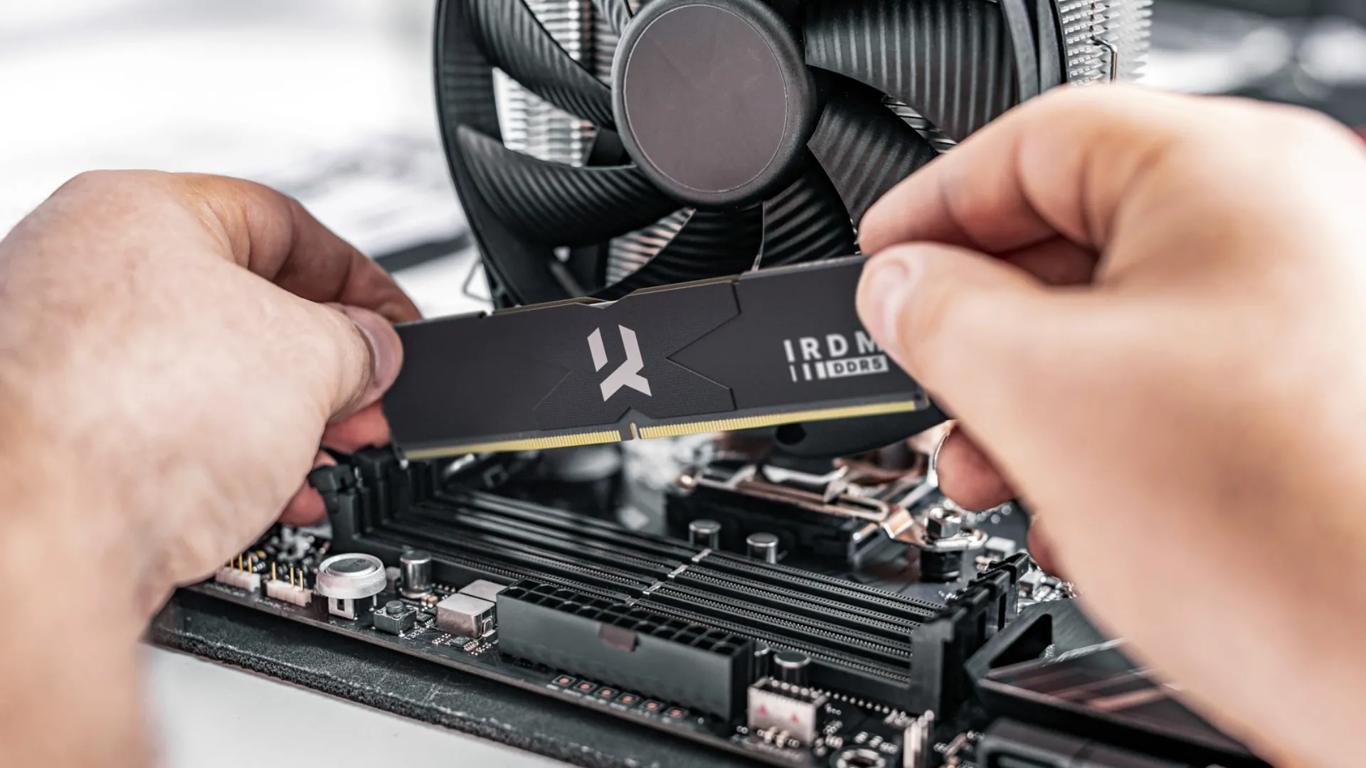 Оперативна памʼять Goodram IRDM Black DDR5 32GB 2x16GB 6000MHz (IR-6000D564L30S/32GDC)