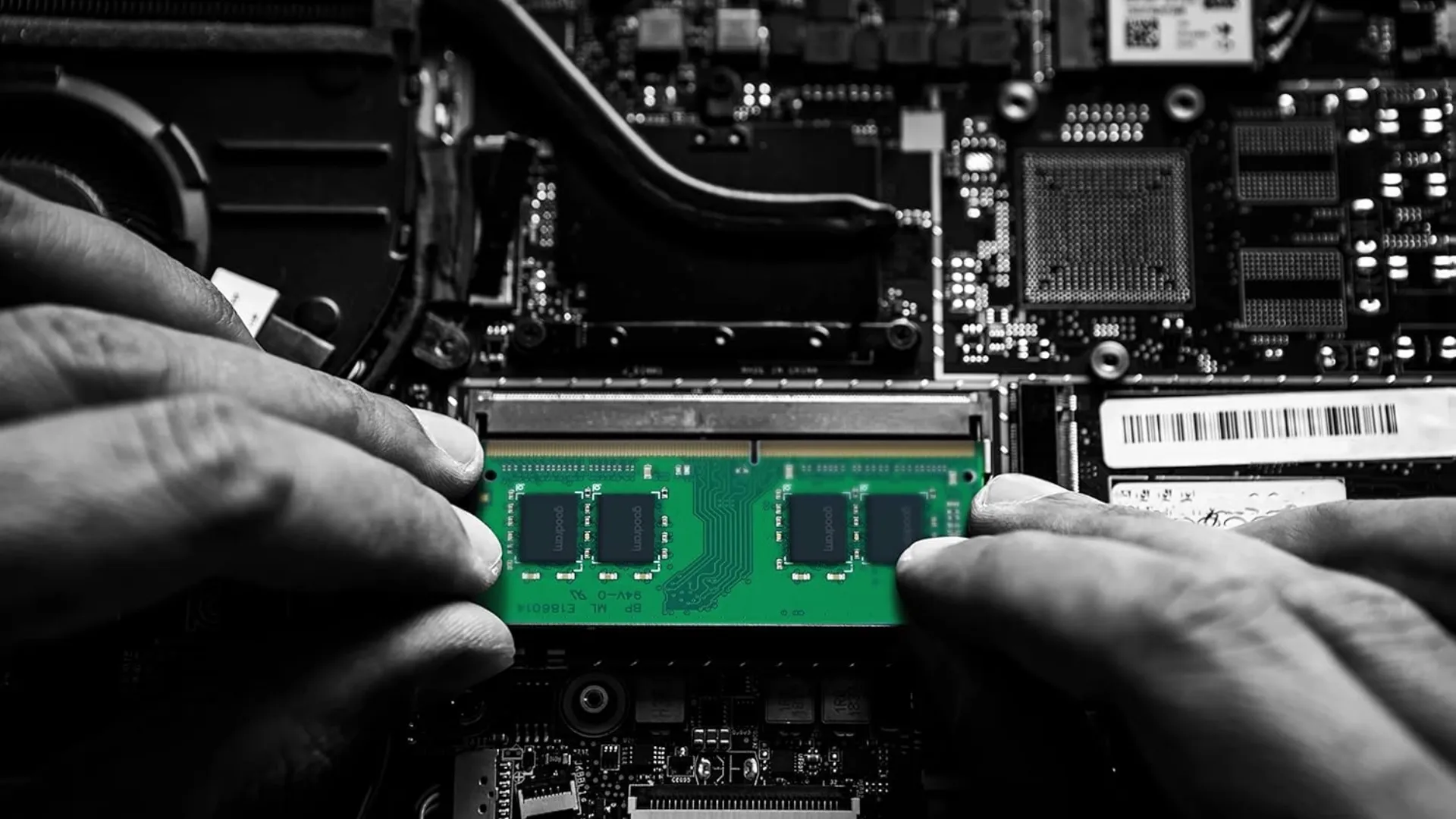 Оперативна памʼять Goodram SO-DIMM DDR4 8GB 1x8GB 3200MHz (GR3200S464L22S/8G)