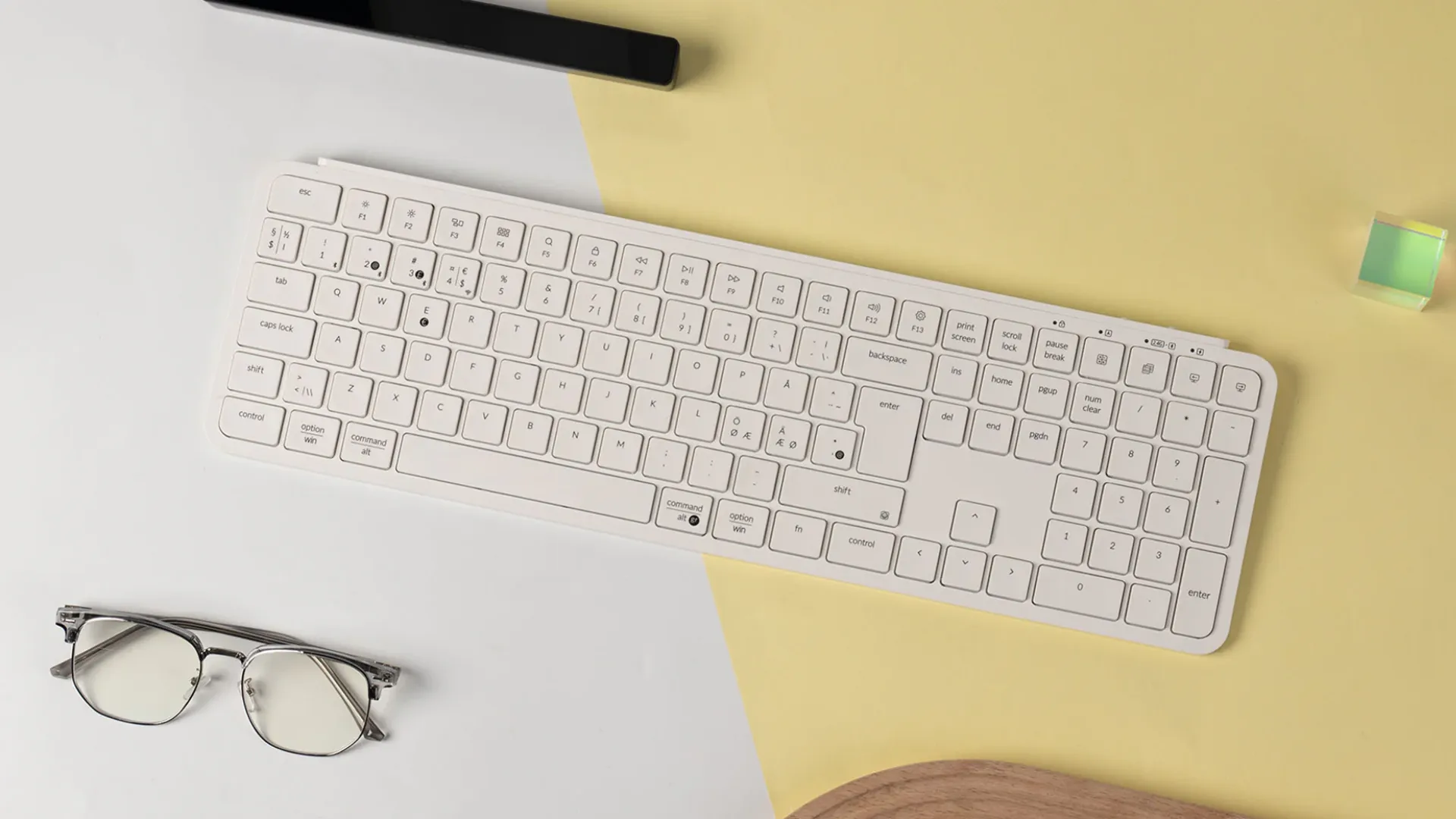 Клавіатура мембрана Keychron B6 Pro Ivory (White) (B6P-K8-UA)