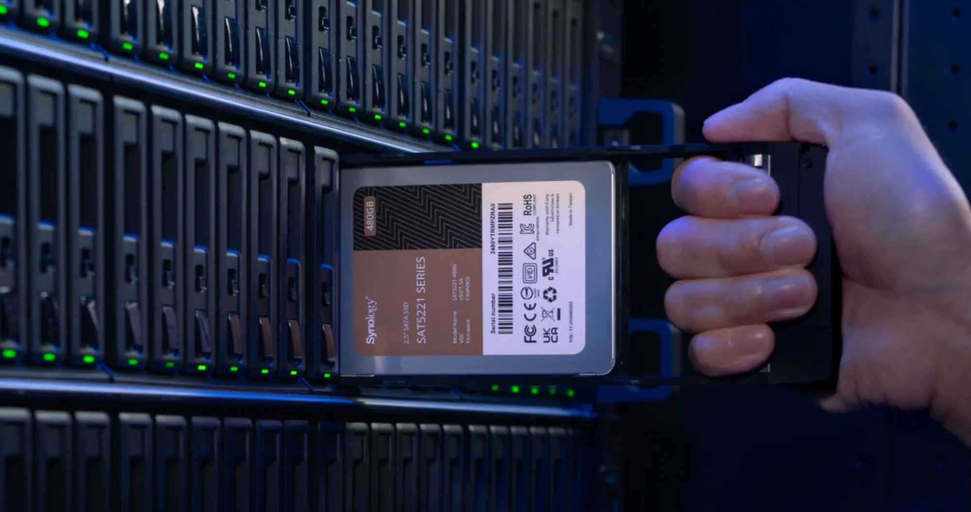 Накопичувач SSD Synology SAT5221 3.84TB SATA (SAT5221-3840G)