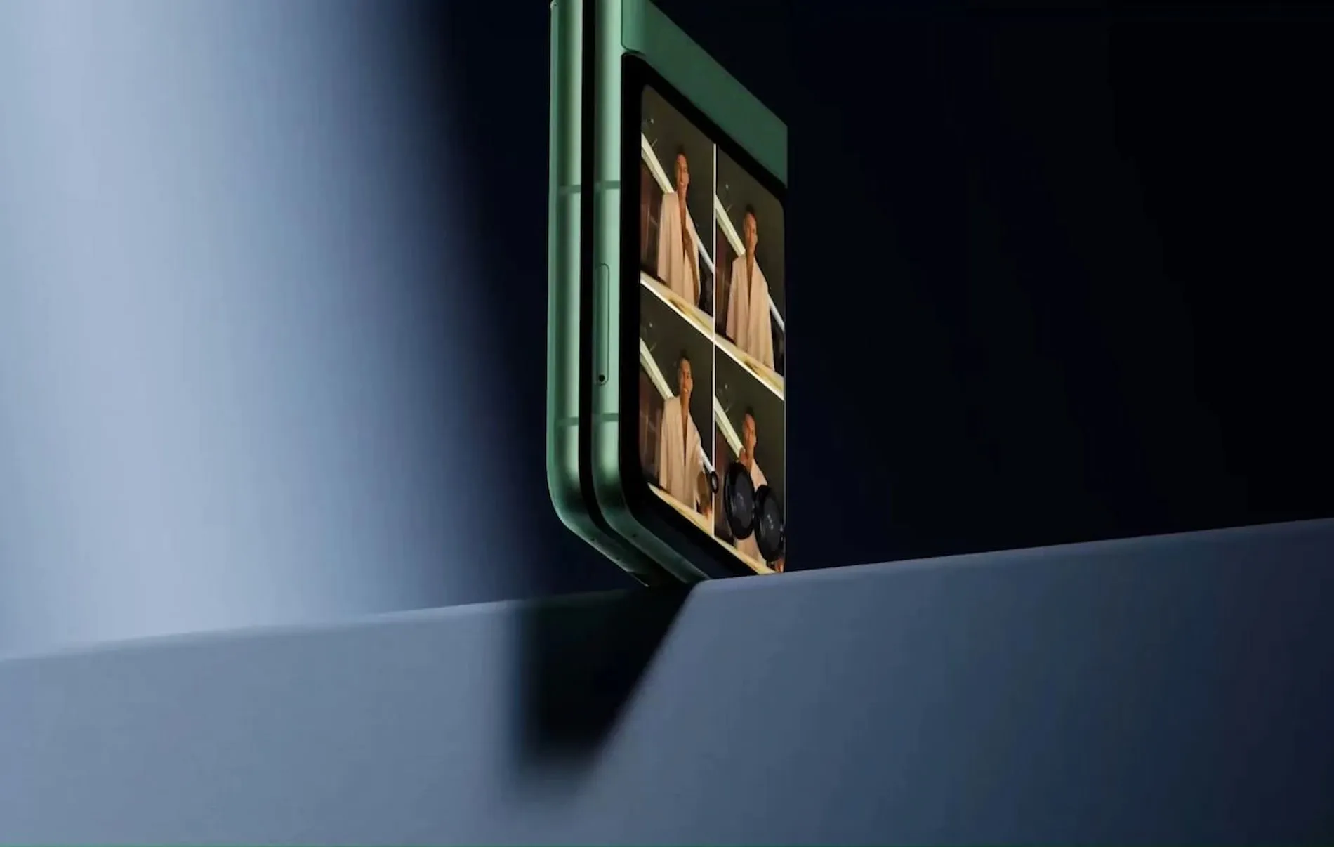 Motorola Razr 70 камера