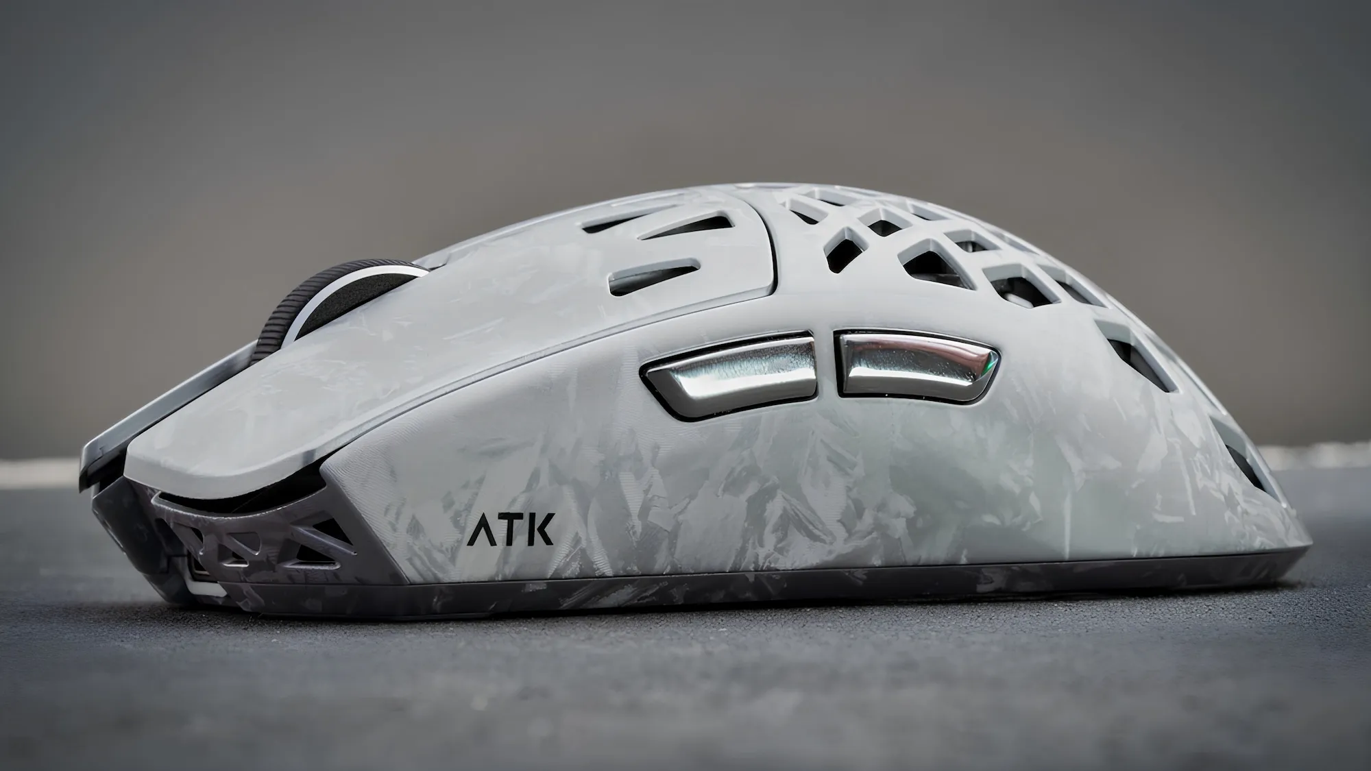 Ігрова миша ATK Blazing Sky GHOST Hollow Carbon Fiber Wireless Gaming Mouse Extreme (Silver)
