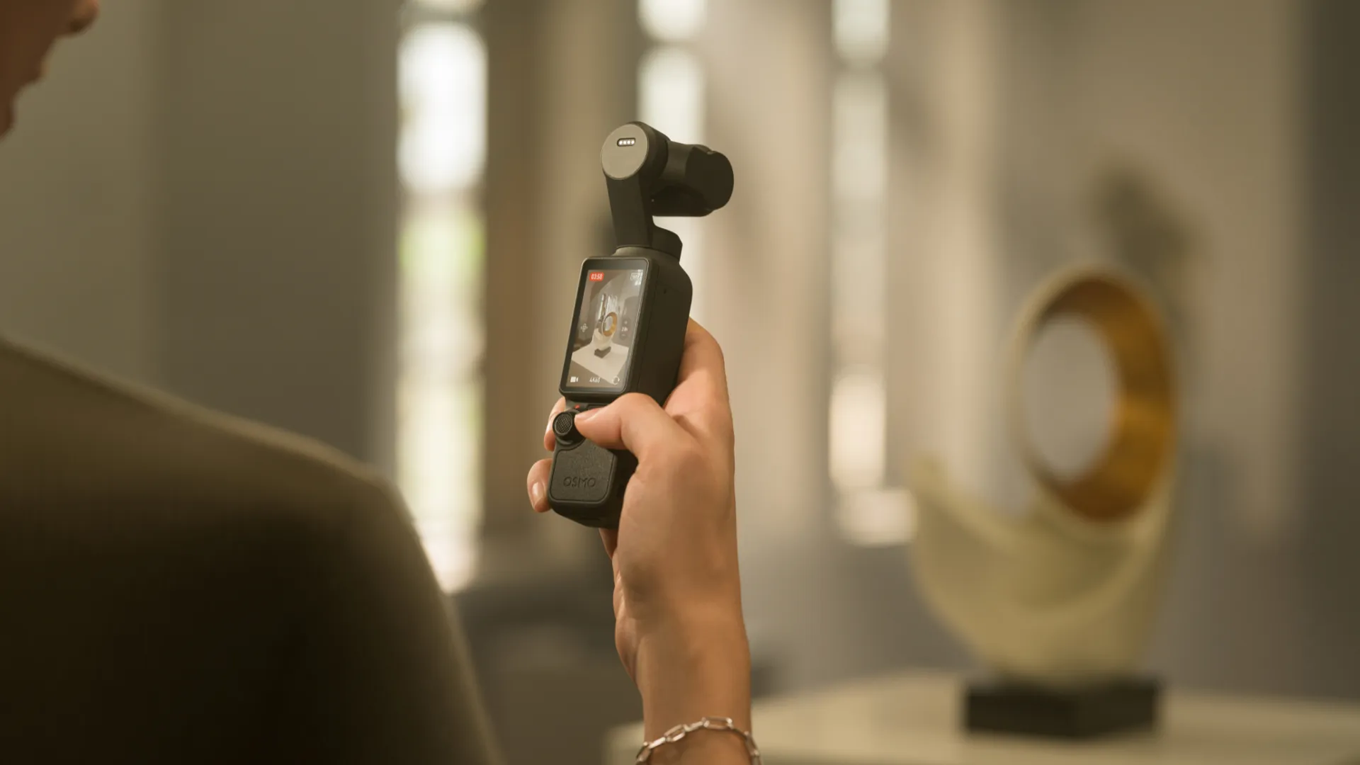 Екшн-камера DJI Osmo Pocket 4 Standard Combo
