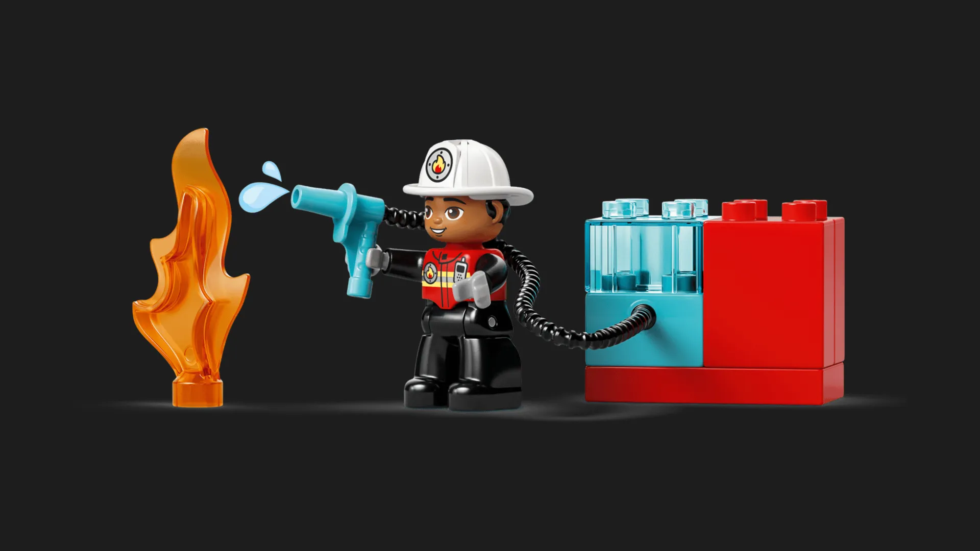 Конструктор DUPLO Town Пожежна машина зі шлангом і пожежником (10473)