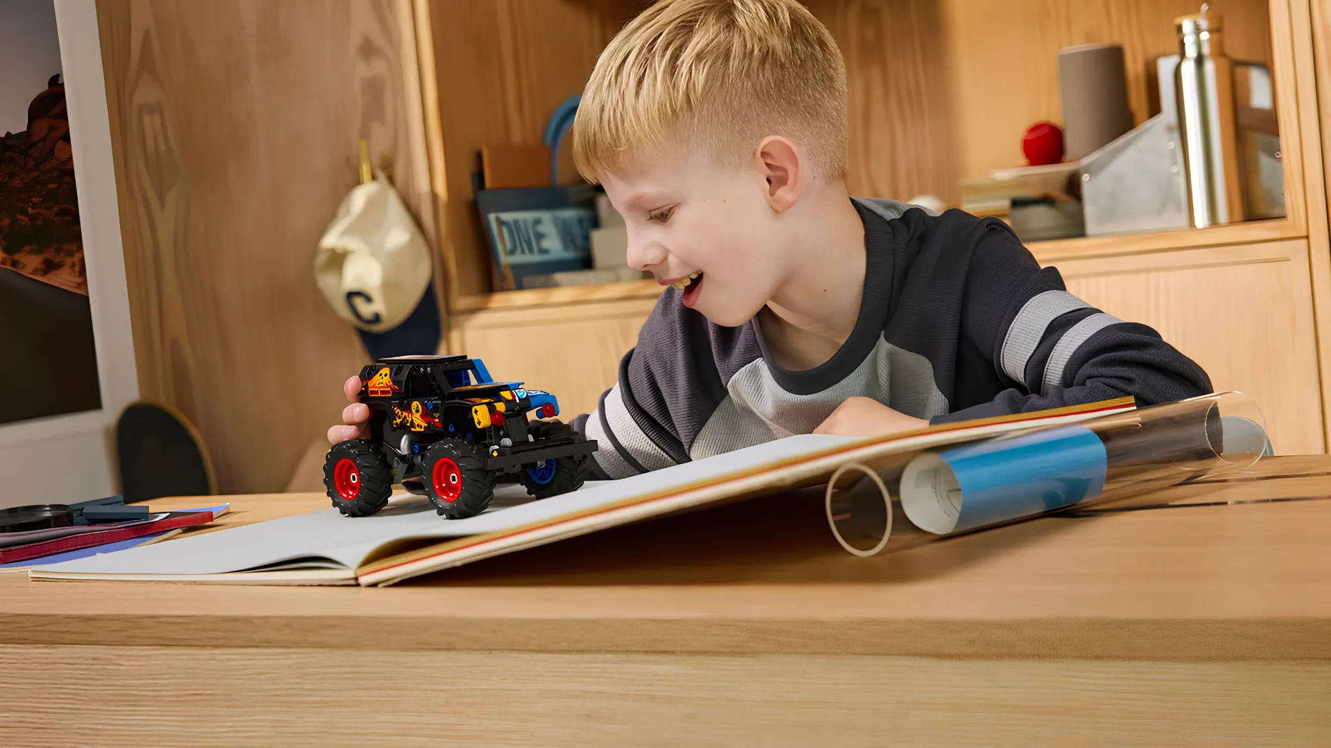 Конструктор LEGO Technic Monster Jam Grave Digger Вогонь і лід (42219)