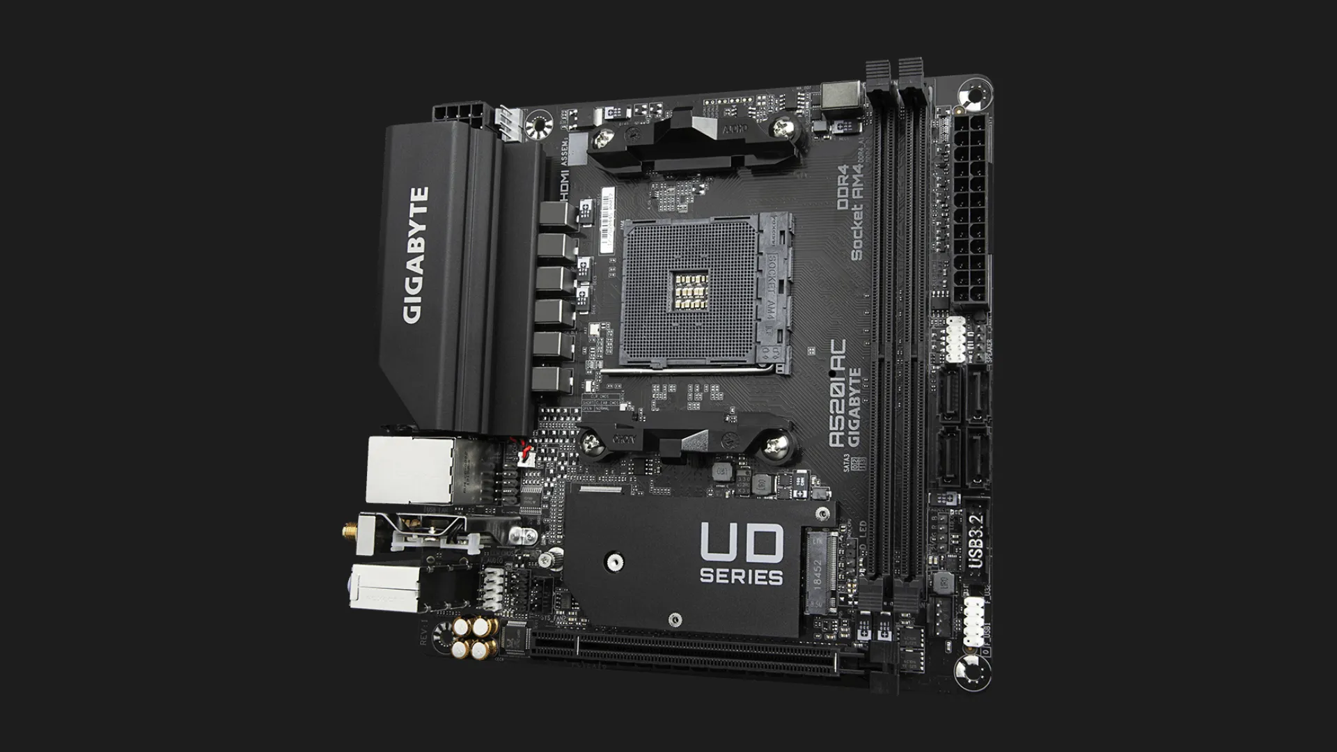 Материнська плата GIGABYTE A520I AC (A520I AC)