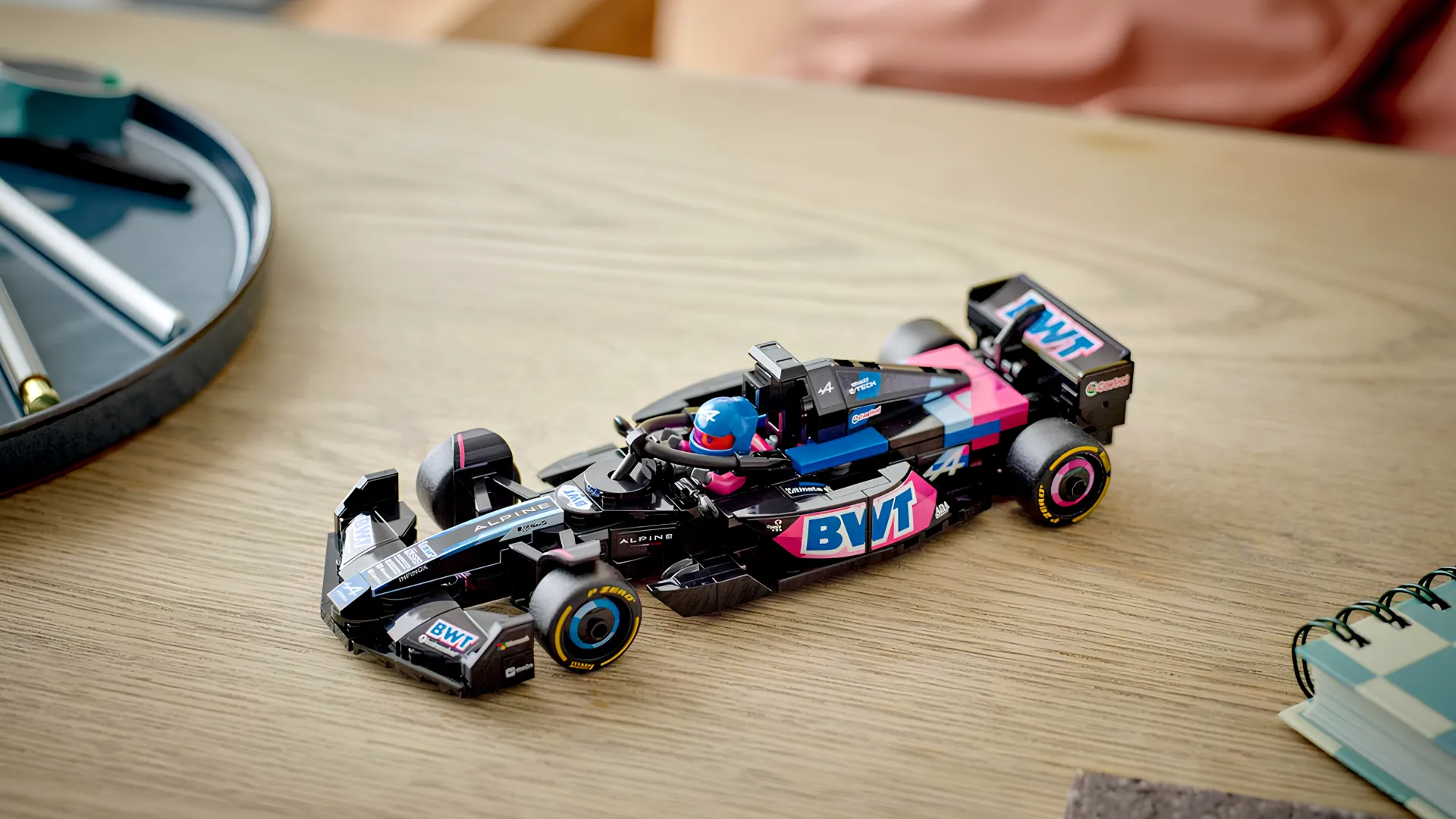 Конструктор LEGO Speed Champions Гоночный автомобиль BWT Alpine F1 Team A524 (77248)