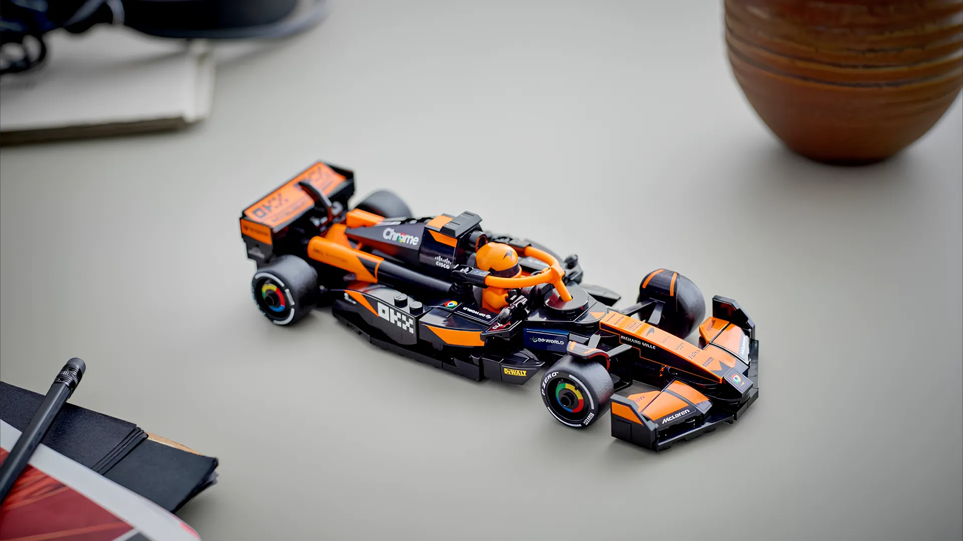 Конструктор LEGO Speed Champions Гоночный автомобиль McLaren F1 (77251)