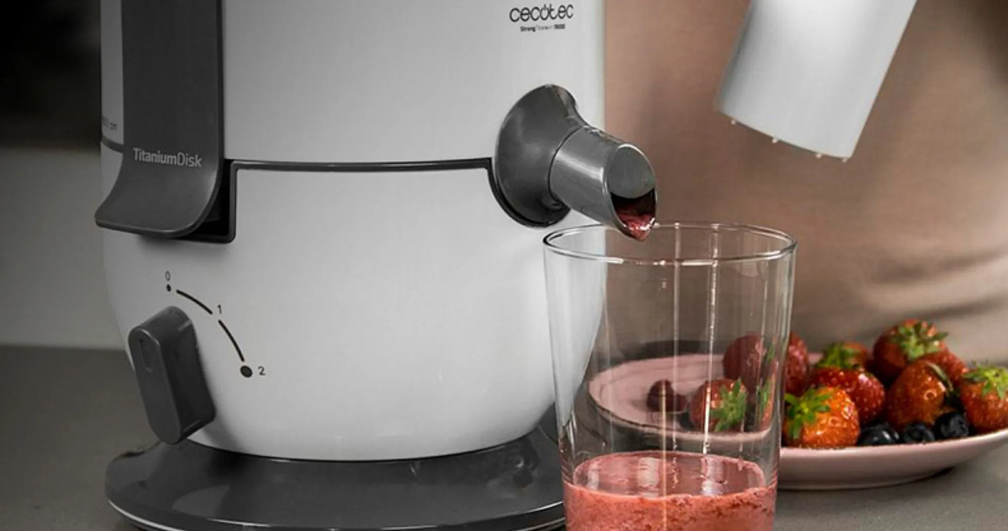 Соковыжималка Cecotec Strong Titanium 19000 CCTC-04080 (8435484040808)