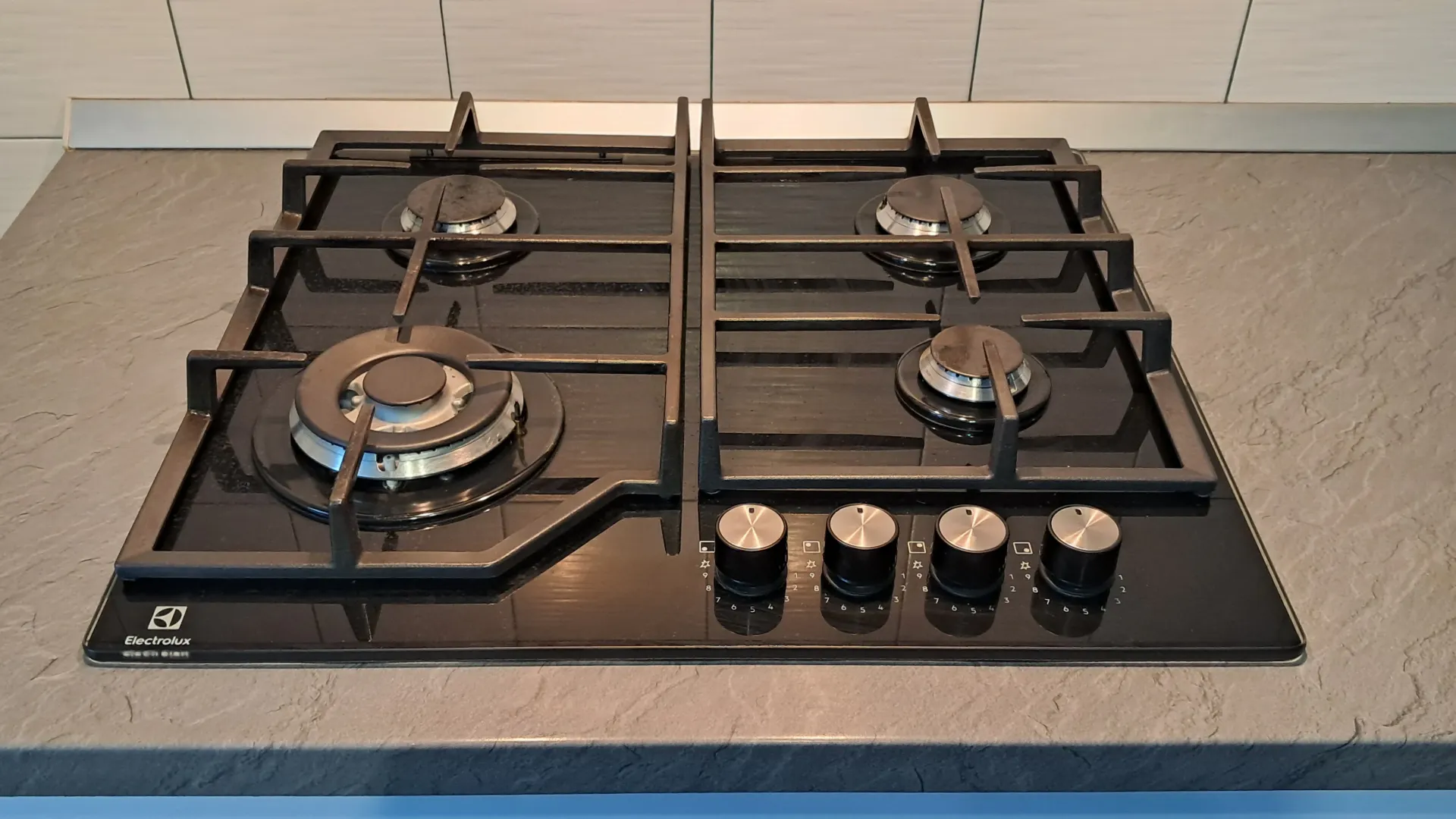 Варильна поверхня Electrolux газова на склі, 60см, чавун (KGG64362K) (Black)