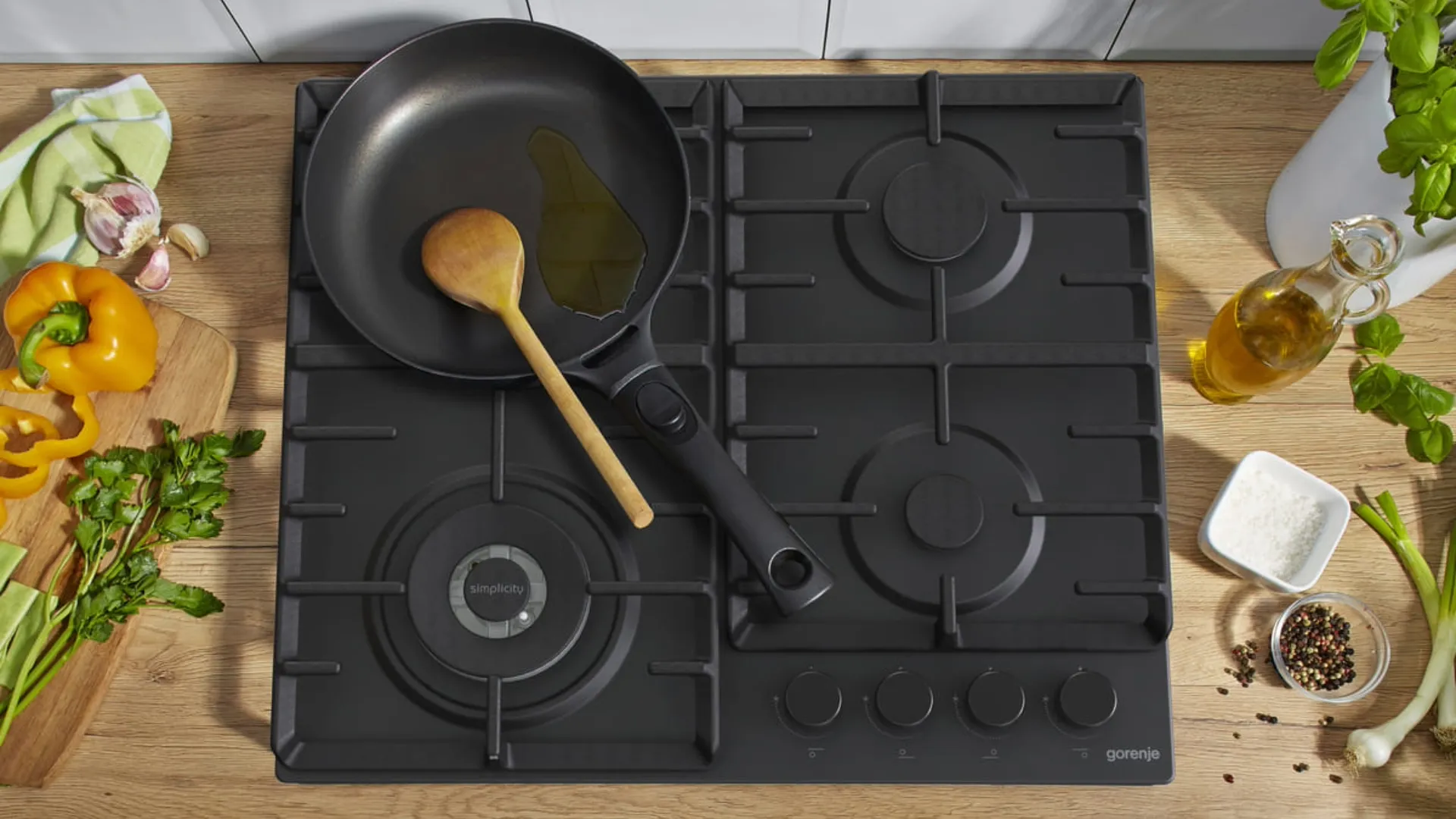 Варильна поверхня Gorenje газова на склі, 60см, чавун (GTW642SYB) (Black)