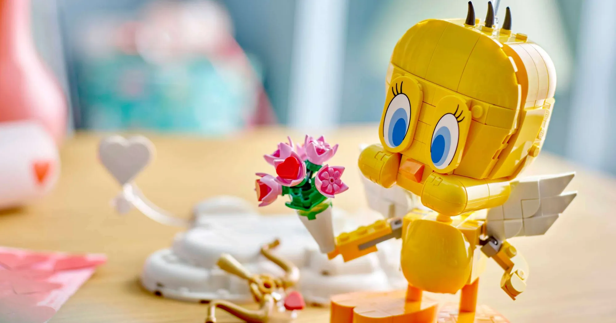 Конструктор LEGO Looney Tunes Милая птичка Твити (40824)