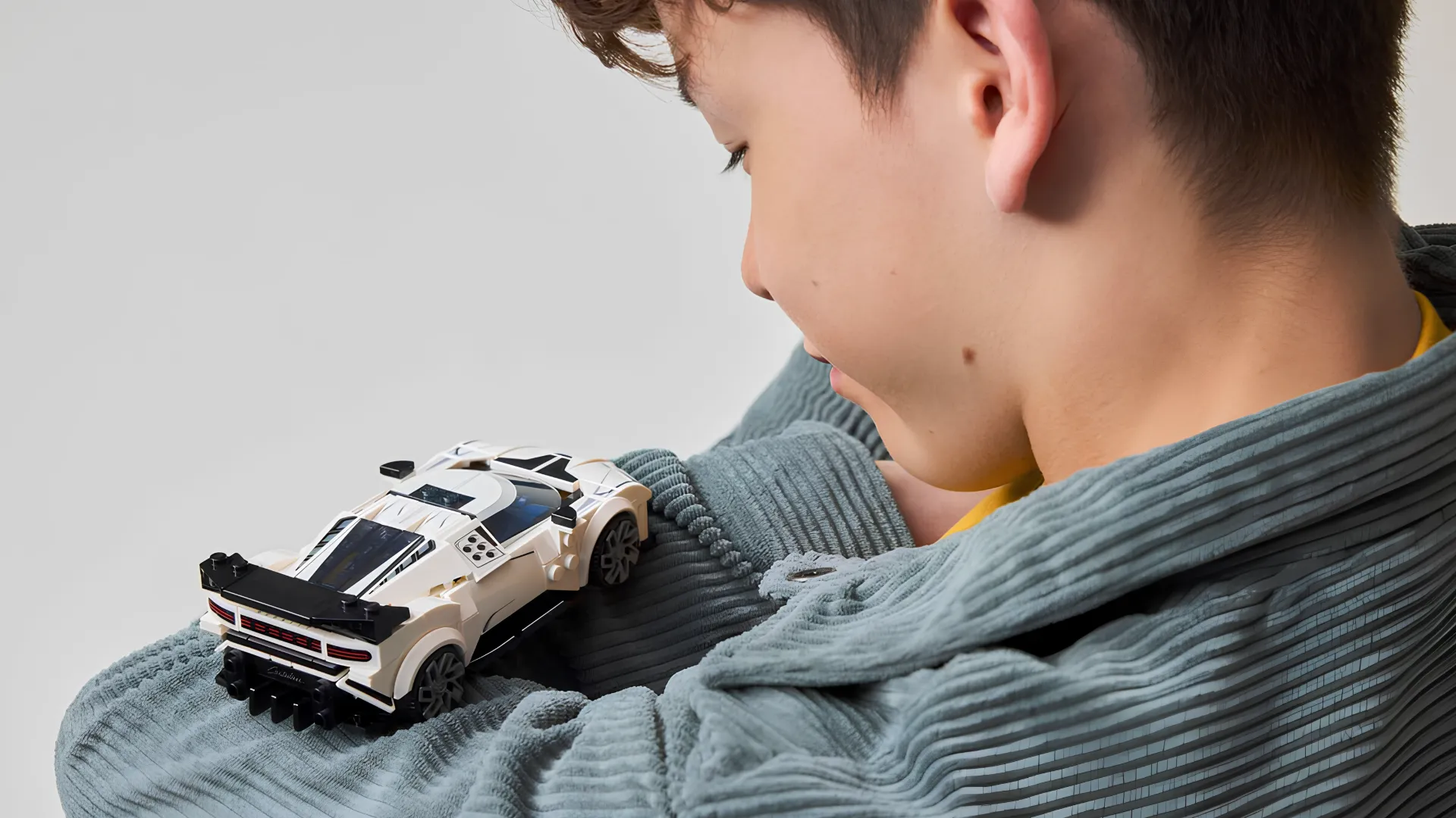 Конструктор LEGO Speed Спортивный гиперкар Bugatti Centodieci (77240)