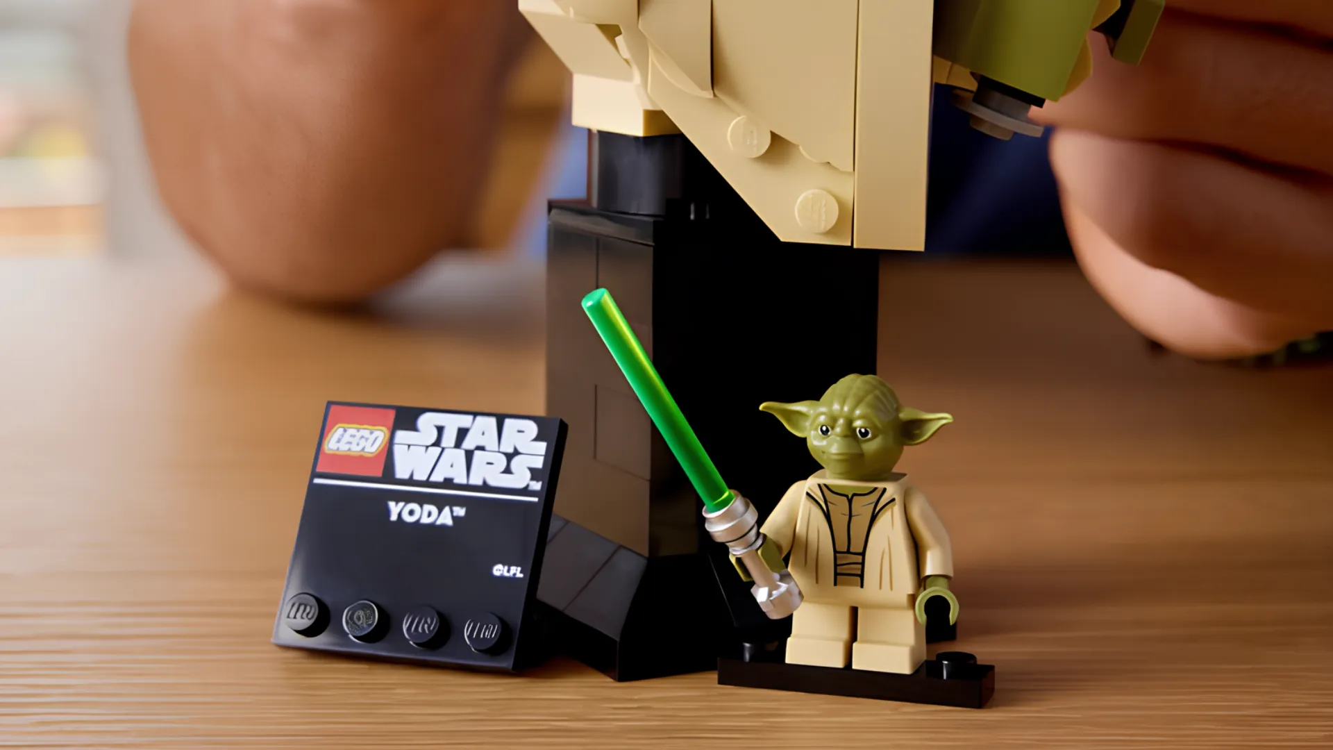 Конструктор LEGO Star Wars Погруддя Йоди (75438)