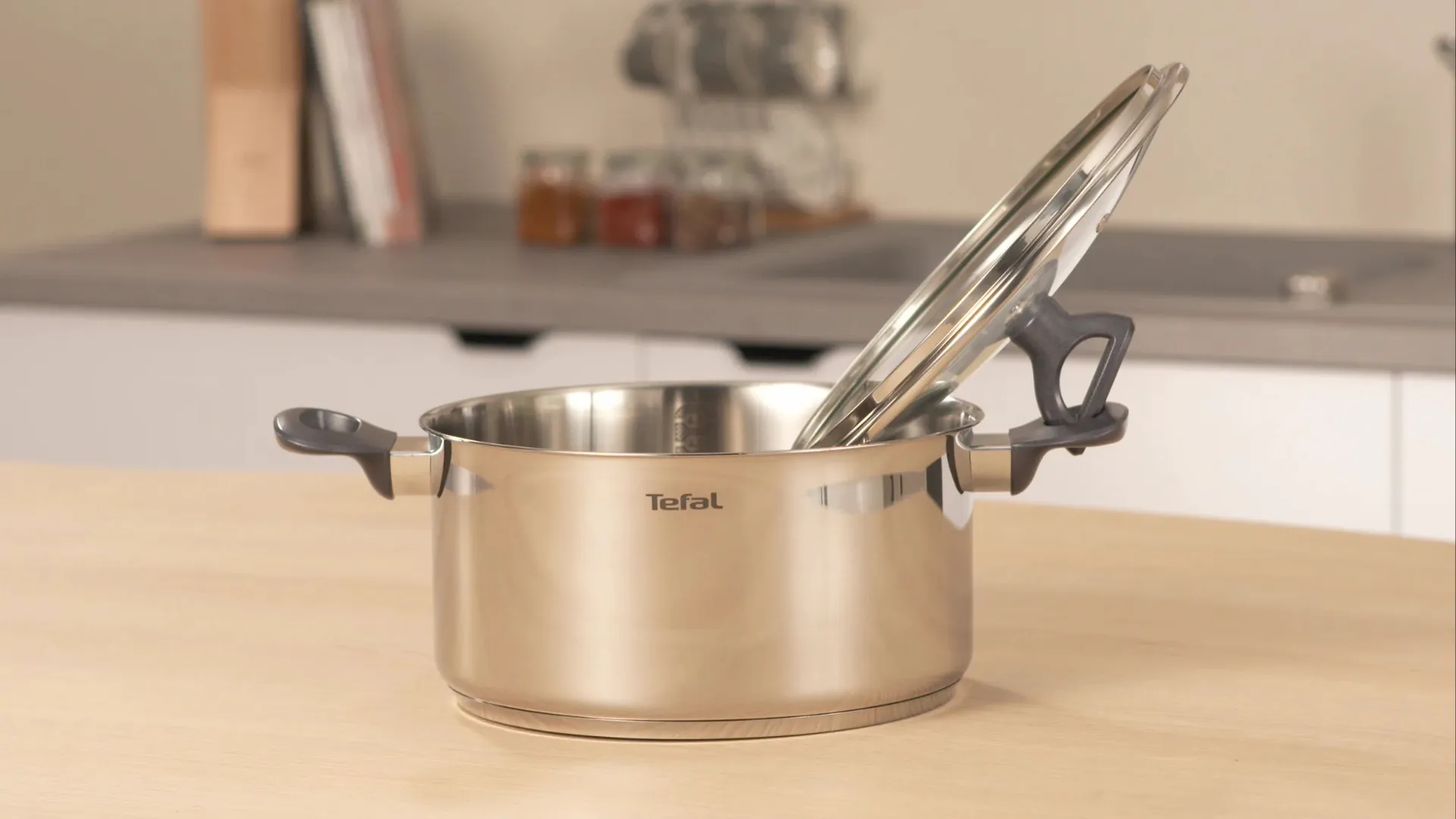 Каструля з кришкою Tefal Daily Cook 24см (Silver) (G7124645)
