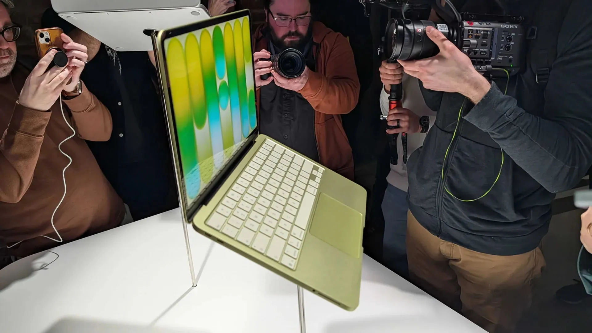 производительность MacBook Neo