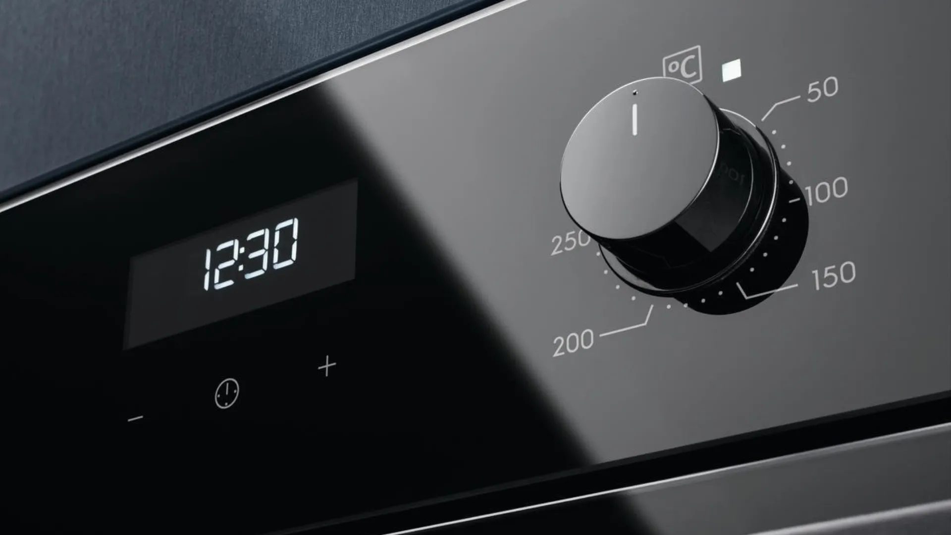 Духова шафа Electrolux електрична, 65л, А (EOD5H70BZ) (Black)