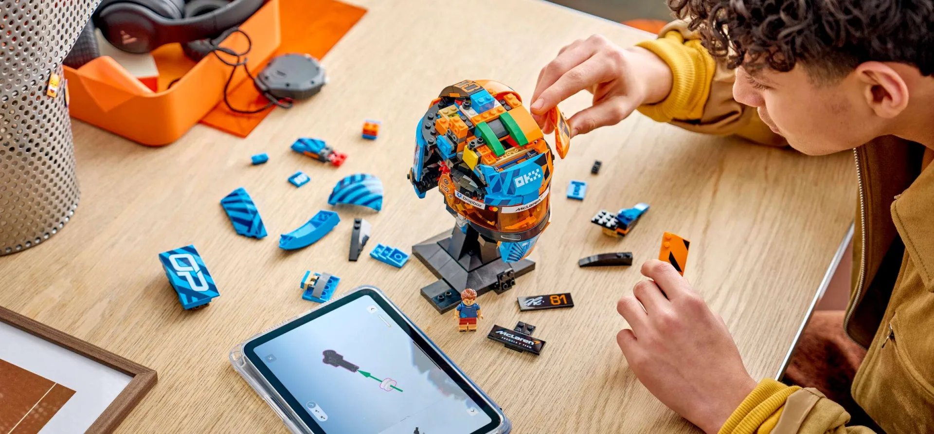 Конструктор LEGO Editions Шлем Оскара Пиастри из команды McLaren Mastercard F1 (43017)