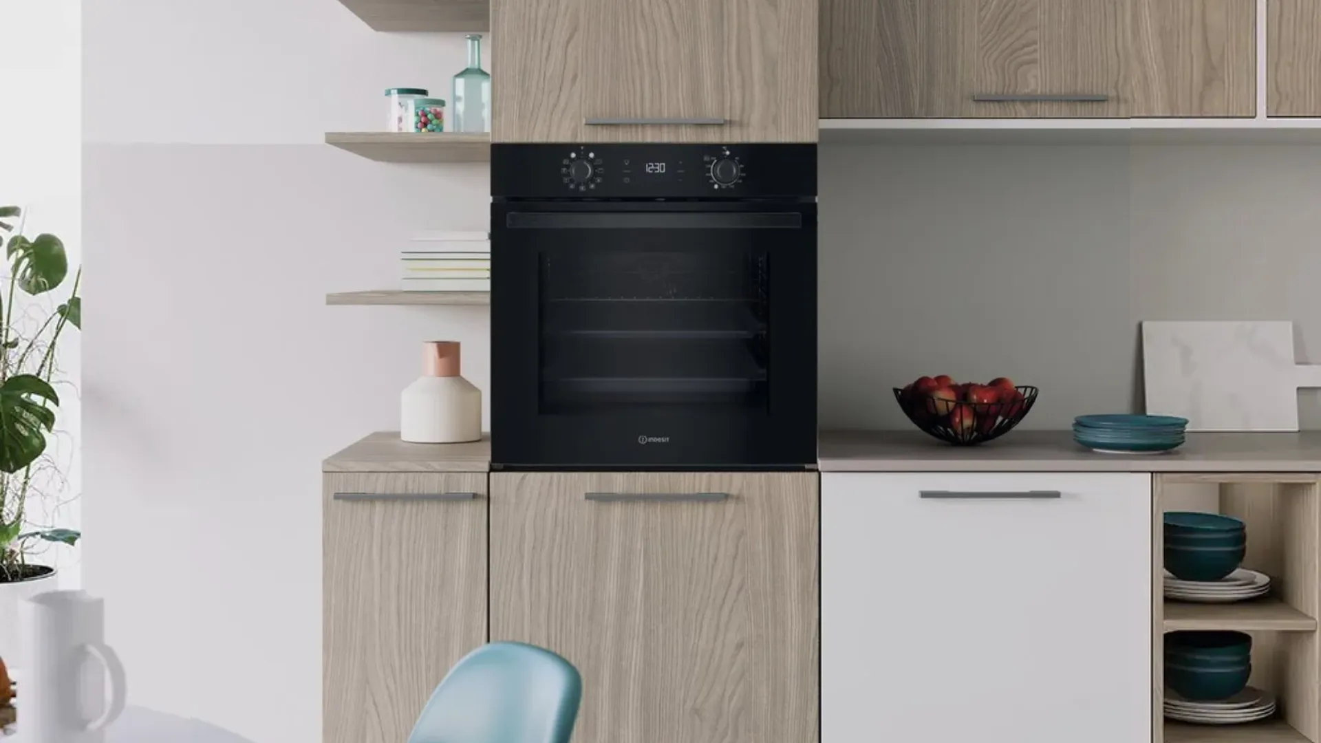 Духовой шкаф Indesit электрический, 71л, A+ (IO258HSB) (Black)