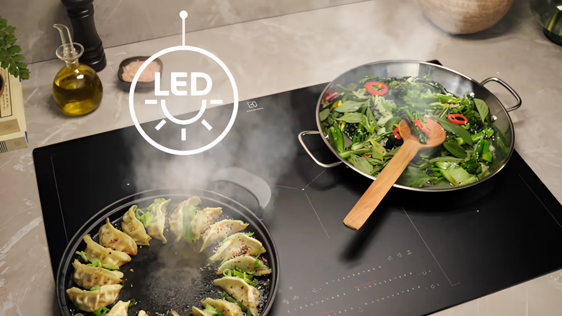 Вытяжка Electrolux купольная, 60 см, 420 м3/ч (Stainless Steel) (LFC316X)