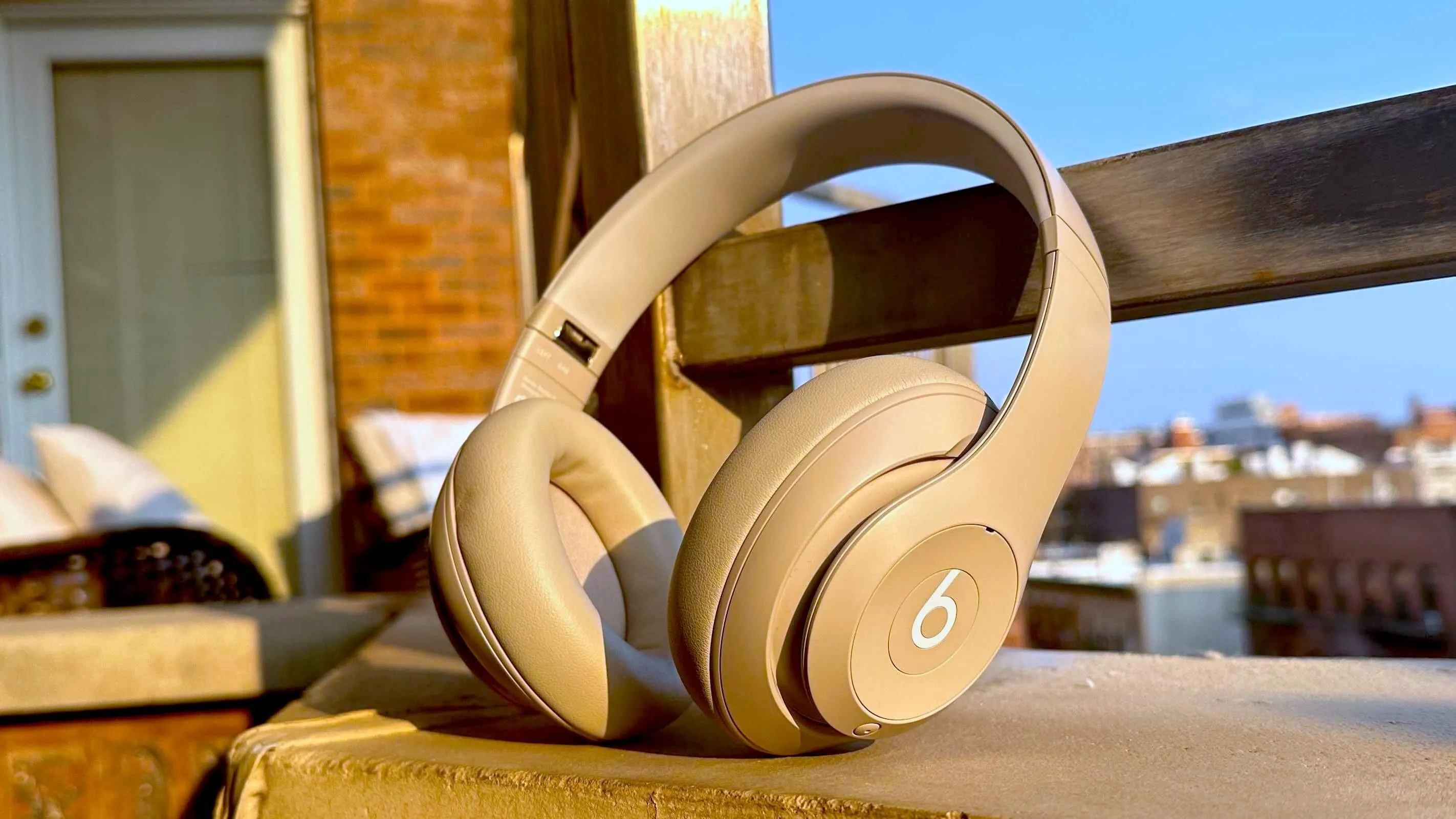 Beats Studio Pro