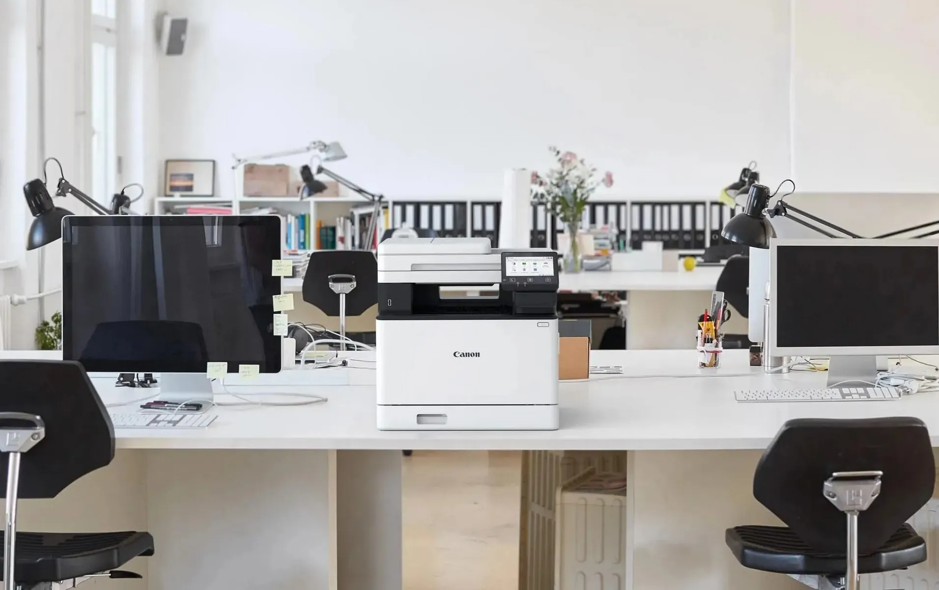Принтер Canon i-SENSYS MF752Cdw II в офісі