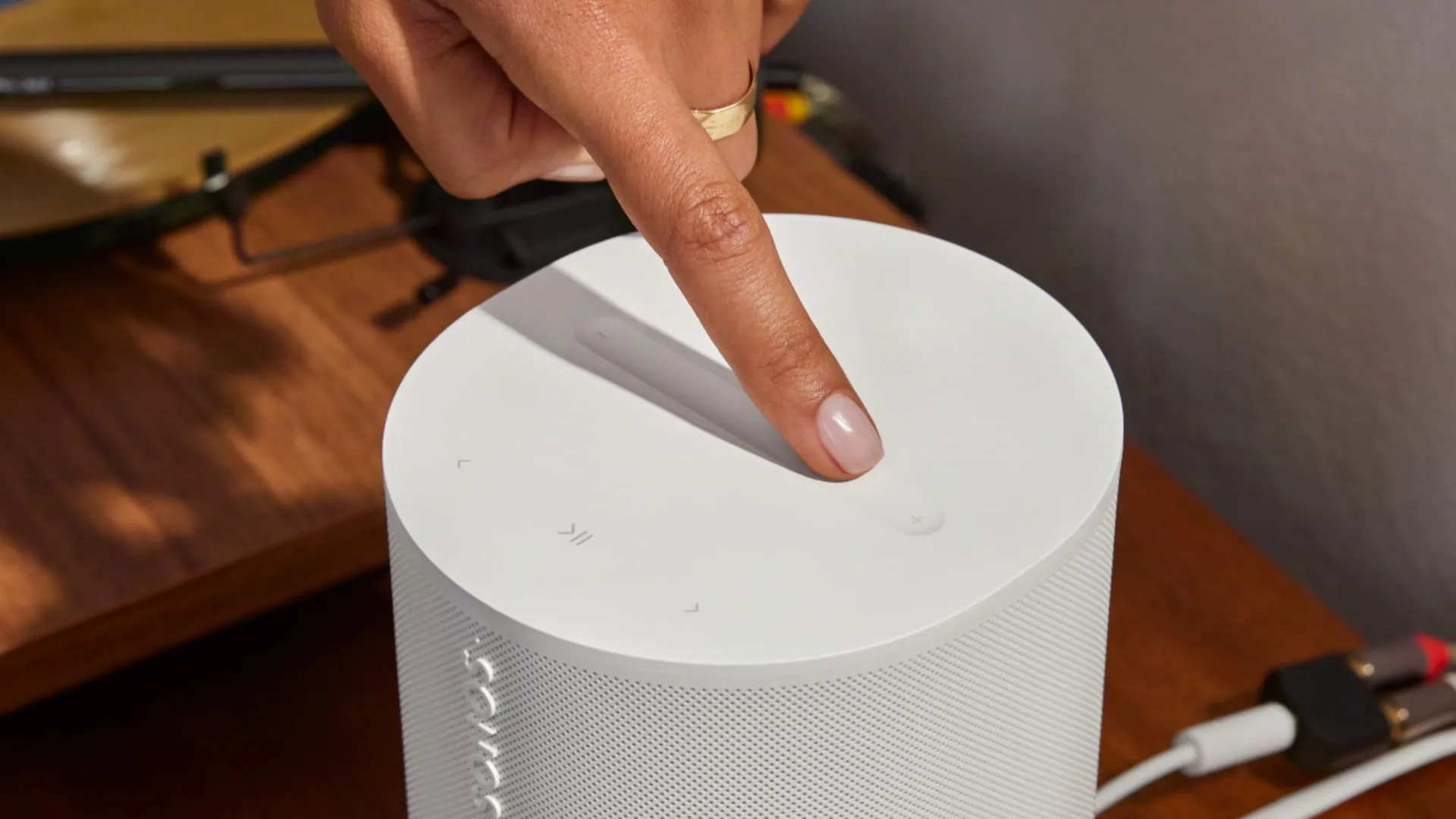 Акустическая система Sonos ERA 100 SL (Black) (E10SLEU1BLK)