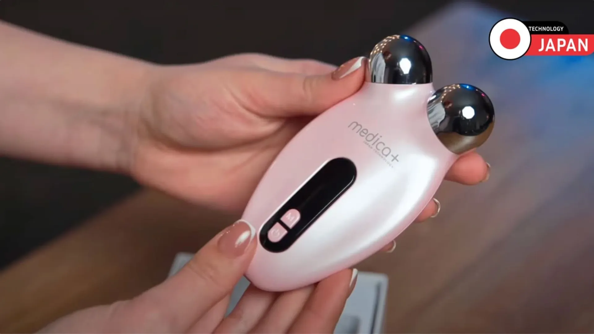 Микротоковый RF лифтинг-массажер MEDICA+ Skin Lifting 6.0 (Pink)