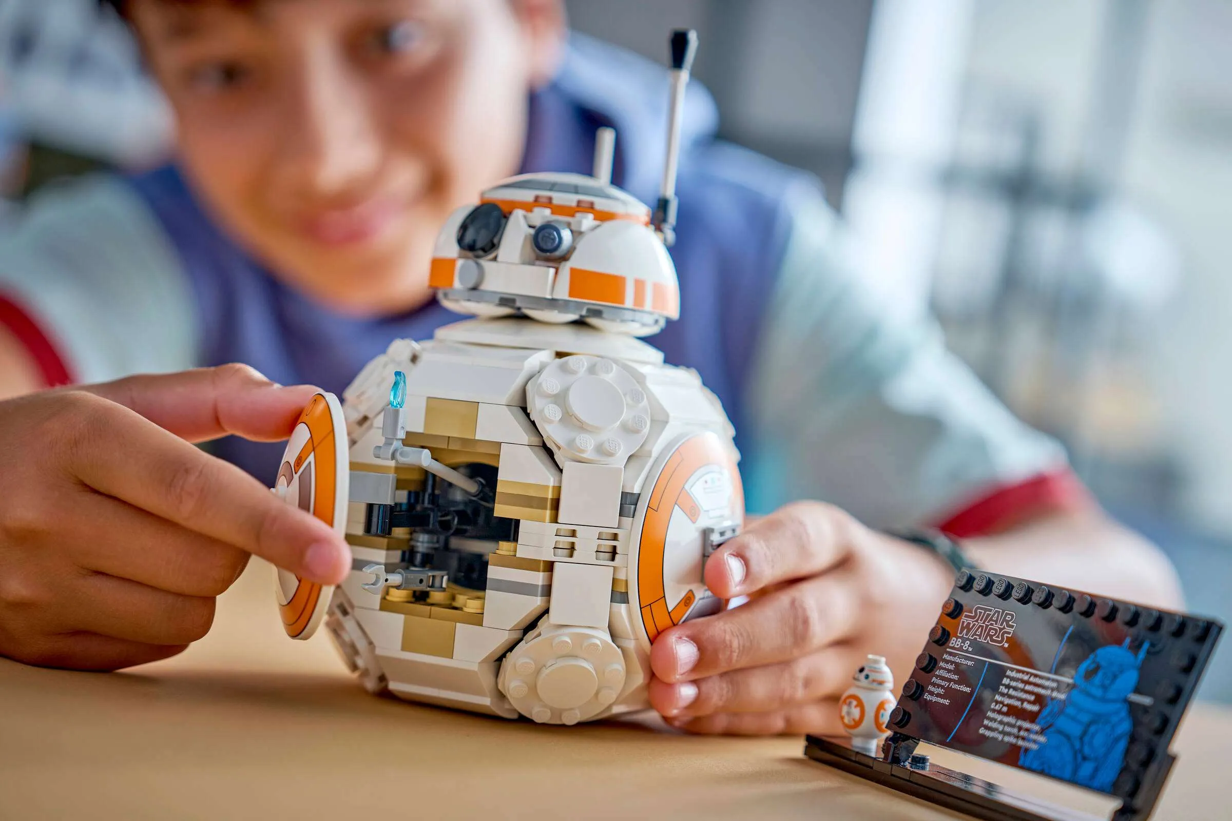 Конструктор LEGO Star Wars Дроїд-астромеханік BB-8 (75452)