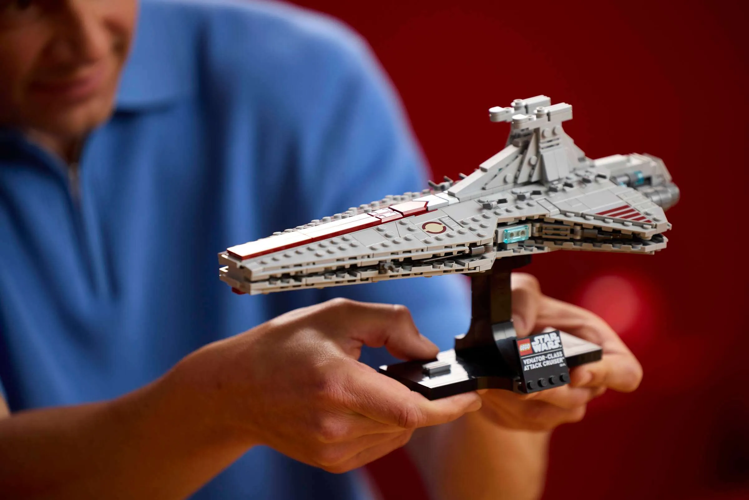 Конструктор LEGO Star Wars Звездный крейсер класса «Венатор» (75441)