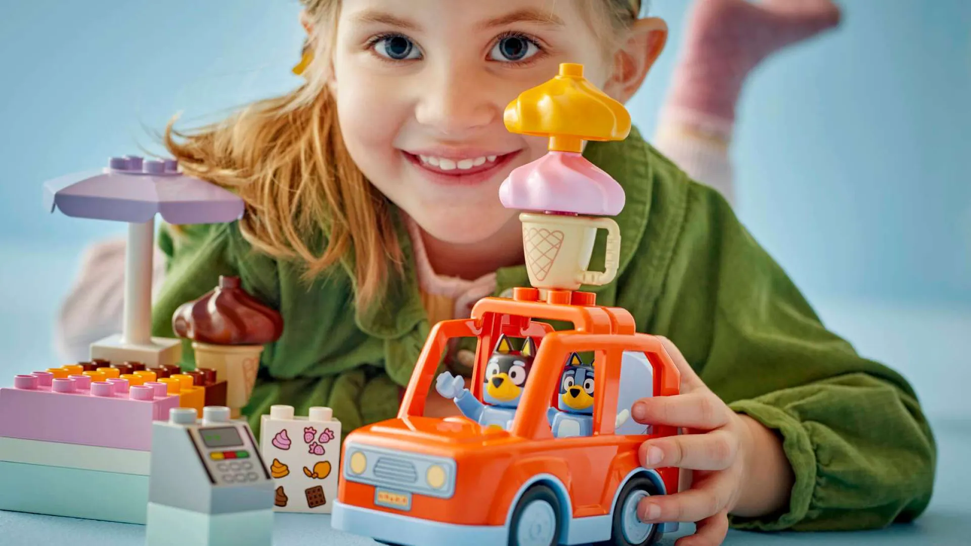 Конструктор LEGO DUPLO Bluey Путешествие с мороженым из Блуи (10458)