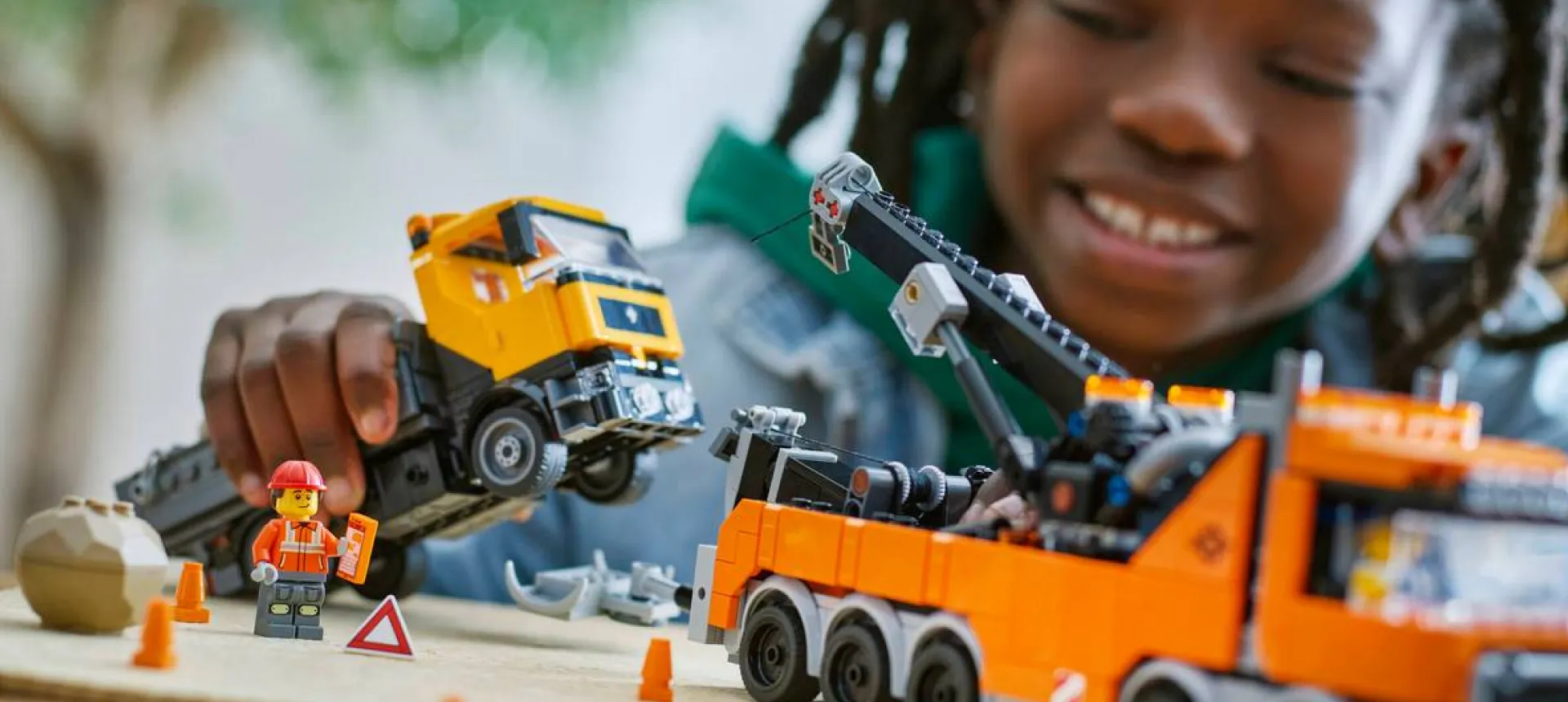 Конструктор LEGO City Надпотужний евакуатор із краном (60467)