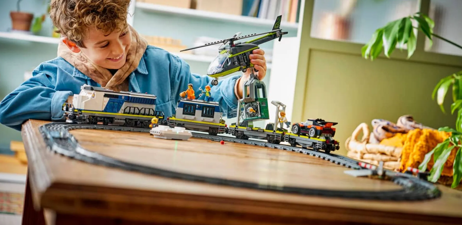 Конструктор LEGO City "Ограбление полицейского поезда" (60508)