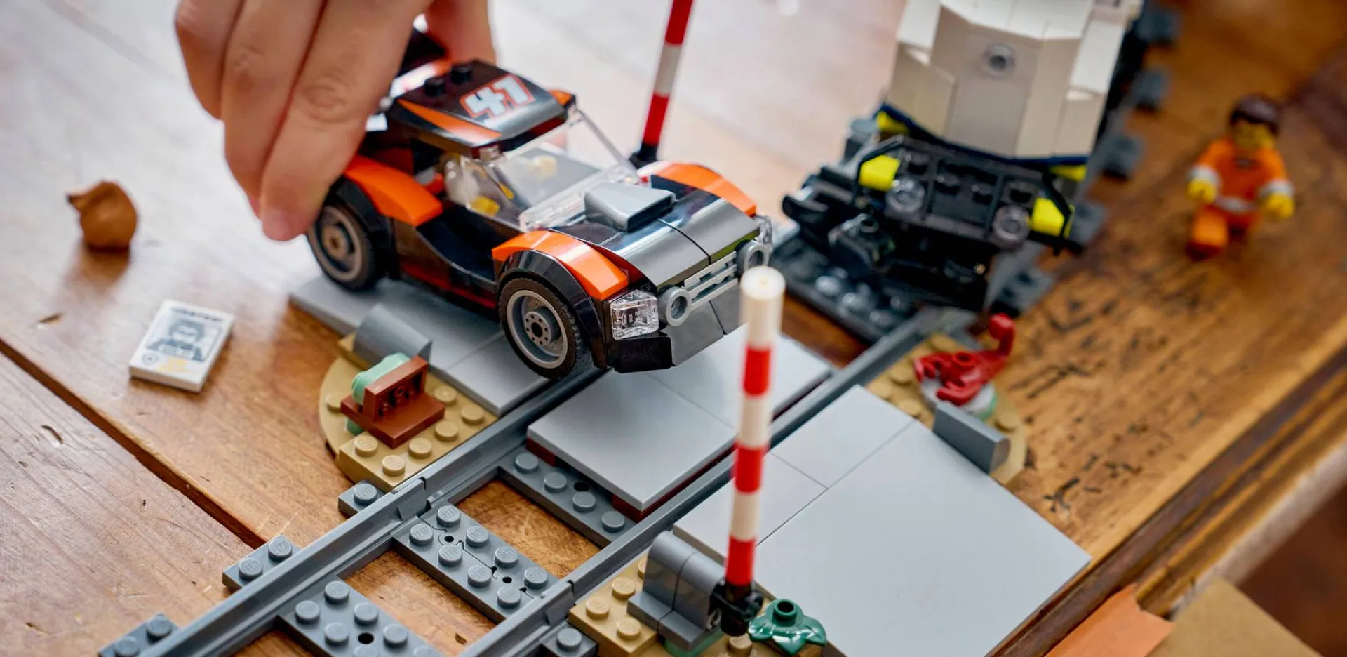 Конструктор LEGO City "Ограбление полицейского поезда" (60508)