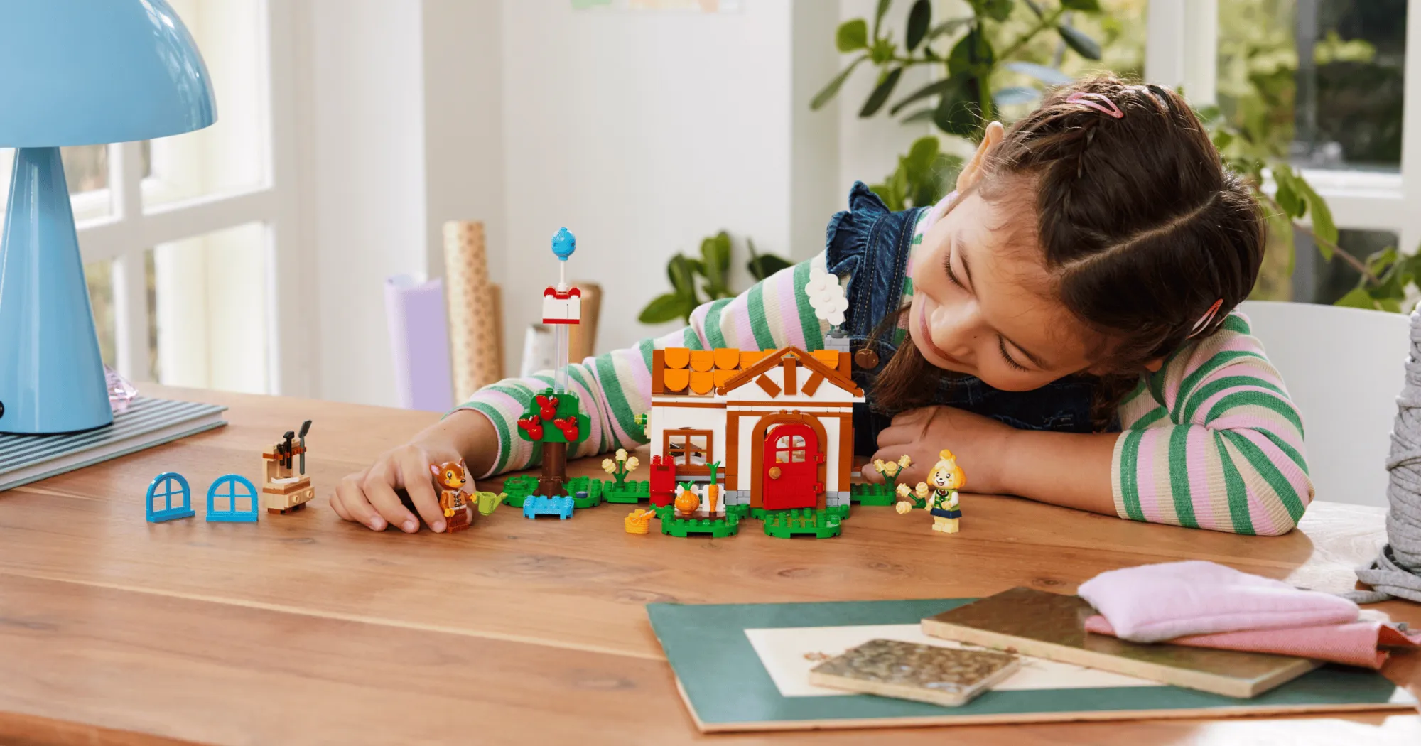 Конструктор LEGO Animal Crossing Визит в гости к Isabelle (77049)