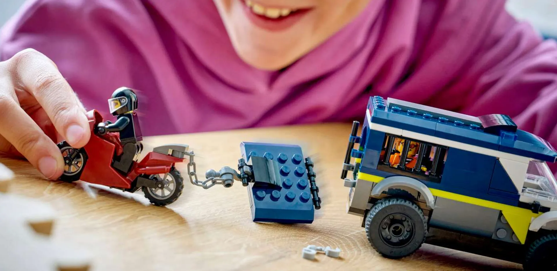 Конструктор LEGO City Полицейский фургон для перевозки заключённых (60479)