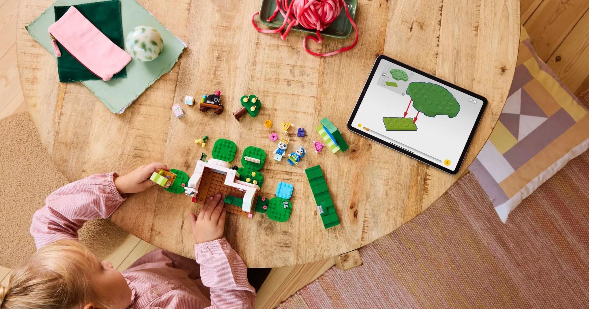 Конструктор LEGO Animal Crossing Магазин одежды, принадлежащей Able Sisters (77055)