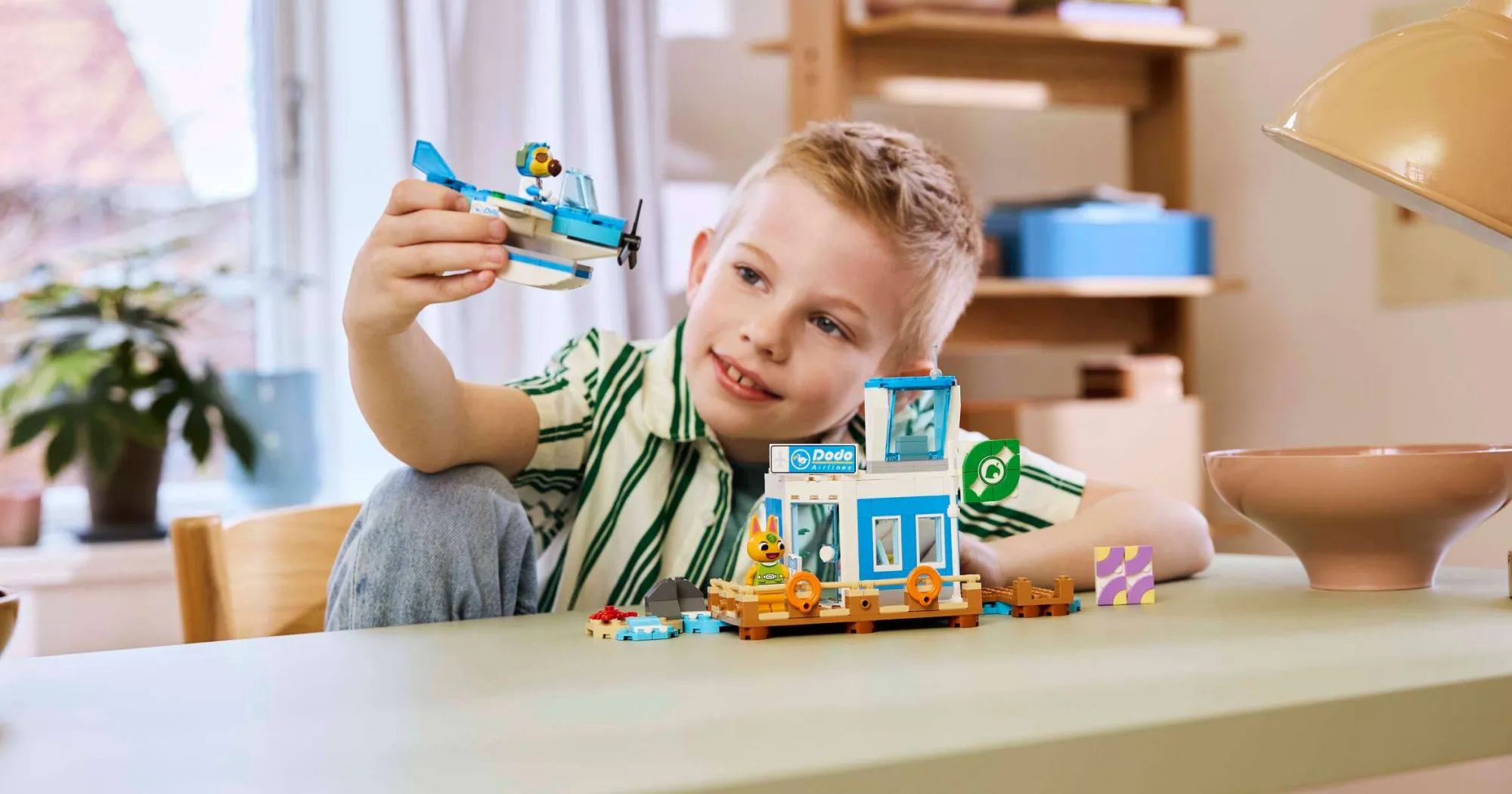 Конструктор LEGO Animal Crossing Летайте с Dodo Airlines (77051)